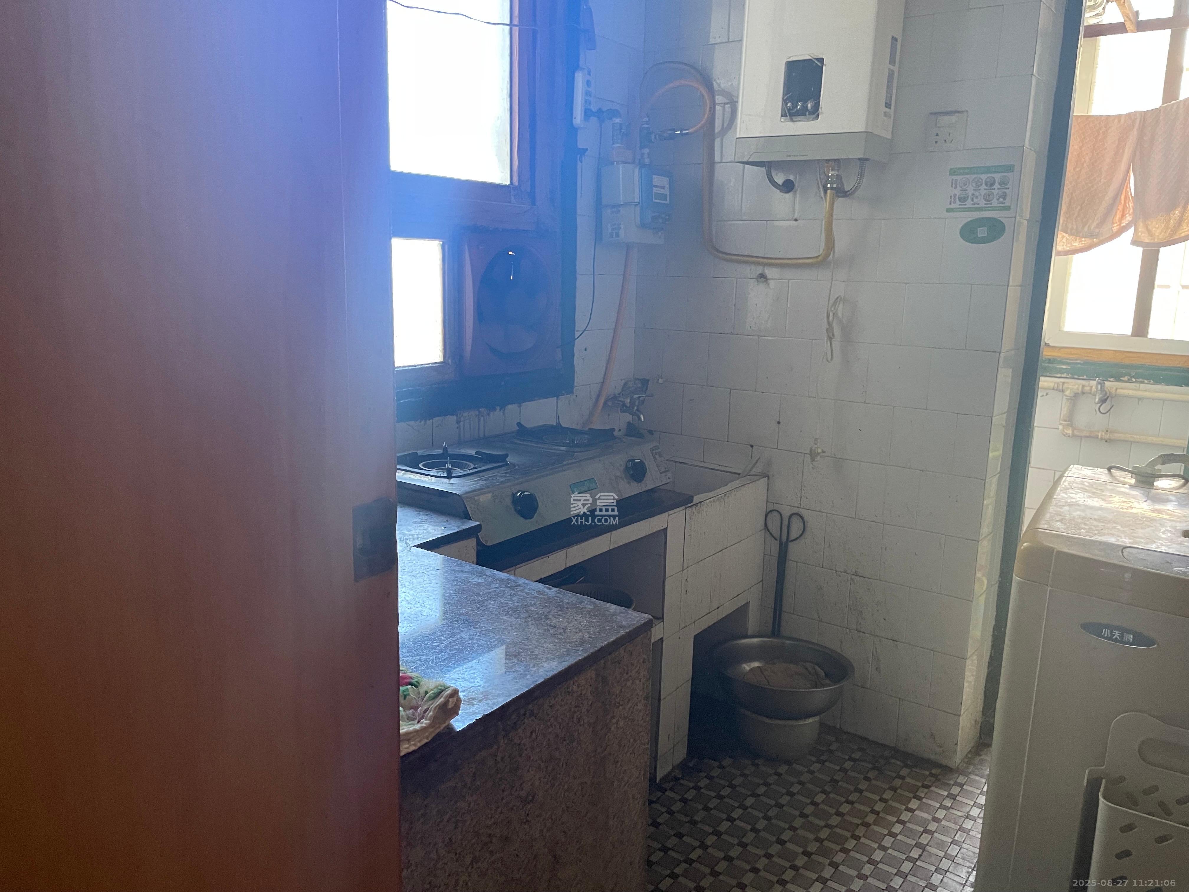 桔园小区1-8片  2室1厅1卫    800.0元/月 桔园小区1-8片  2室1厅1卫    800.0元/月室内图