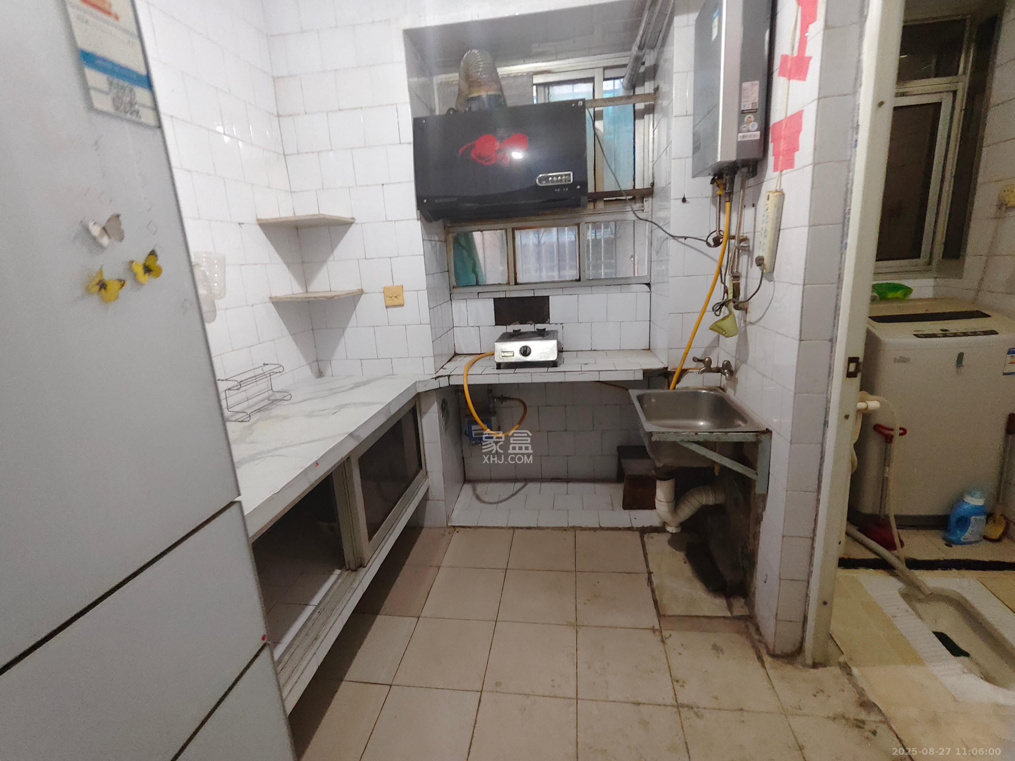 赤岗社区市政小区  1室0厅0卫    1000.0元/月 赤岗社区市政小区  1室0厅0卫    1000.0元/月室内图