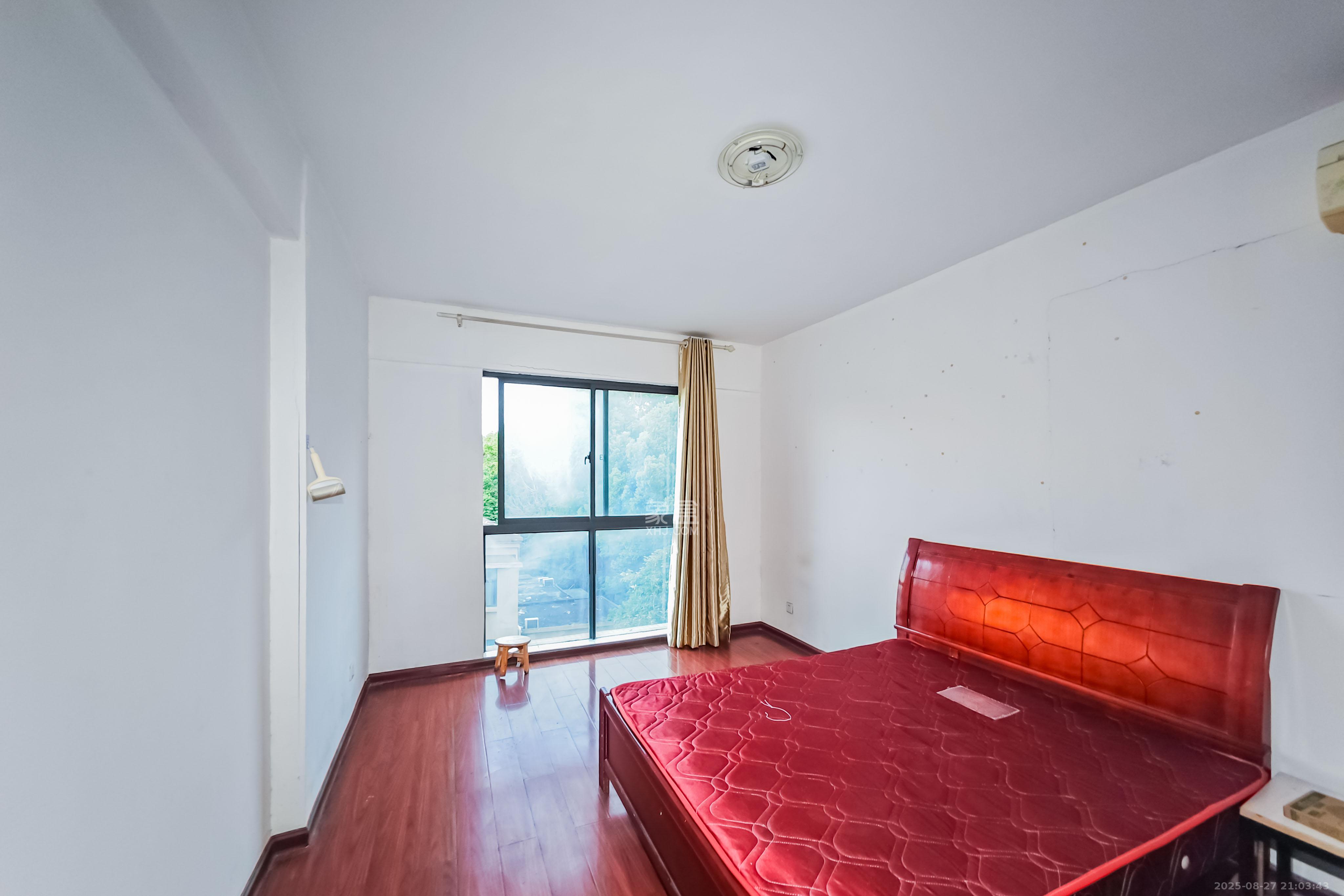 优山美地  3室2厅2卫    95.0万 优山美地  3室2厅2卫    95.0万卧室