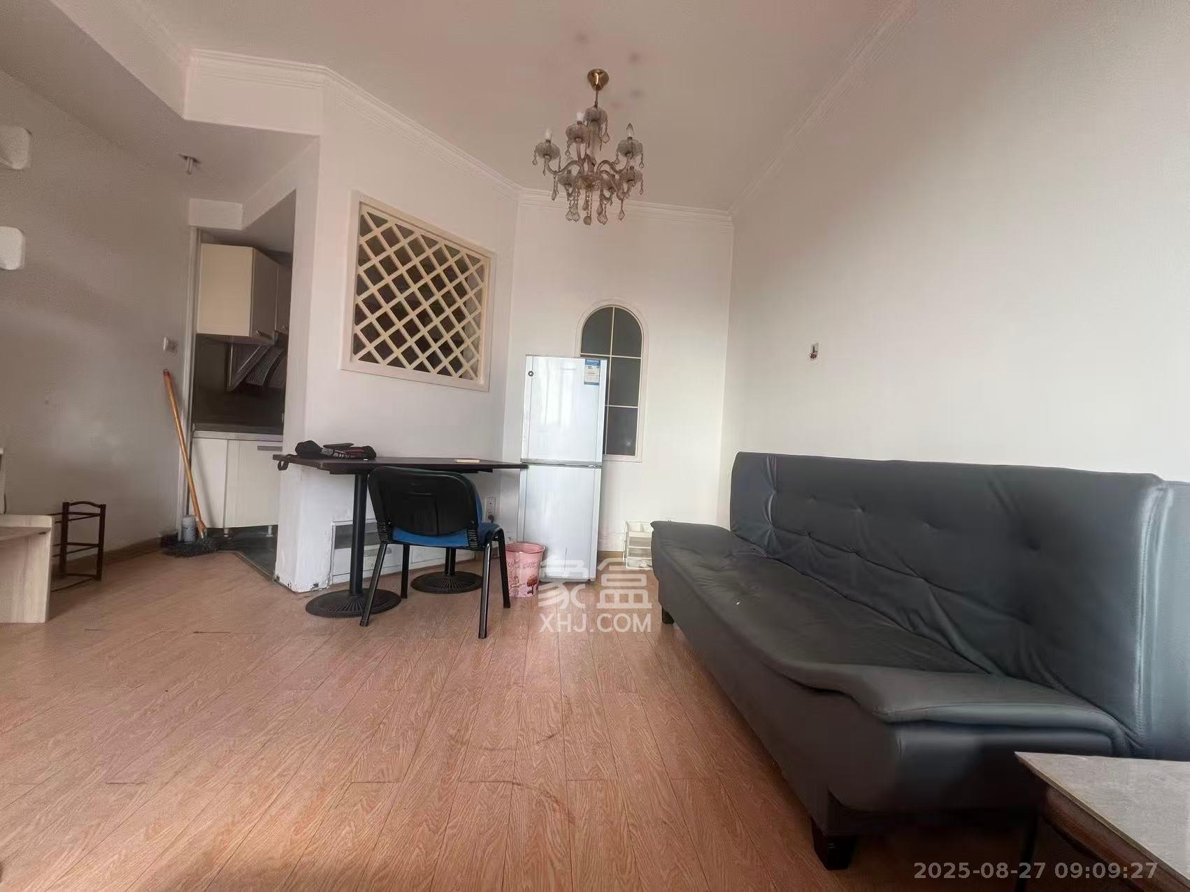 时代星城  1室1厅1卫    1000.0元/月