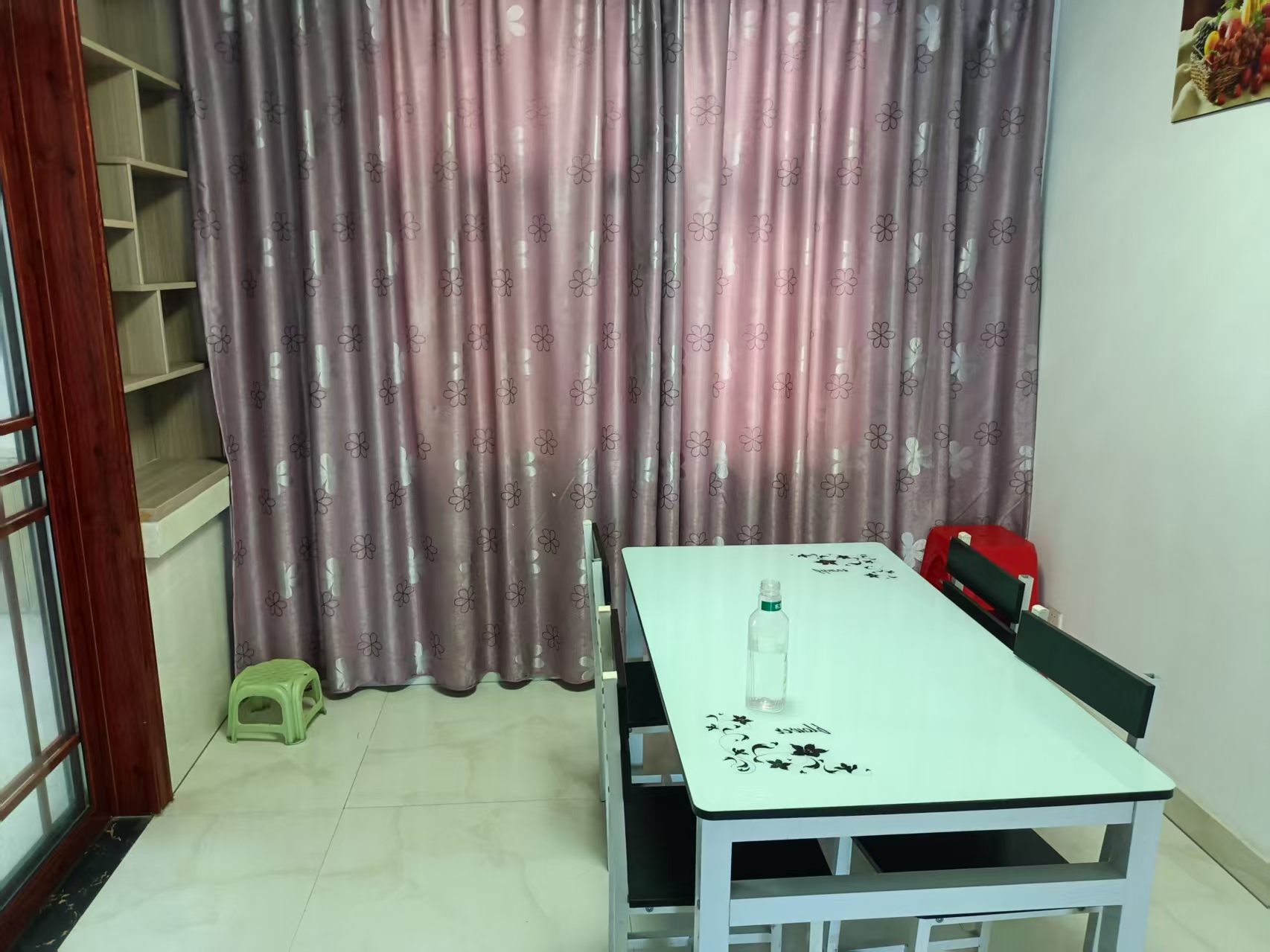 凯翔银座 4室0厅0卫 2600.0元/月 凯翔银座 4室0厅0卫 2600.0元/月室内图