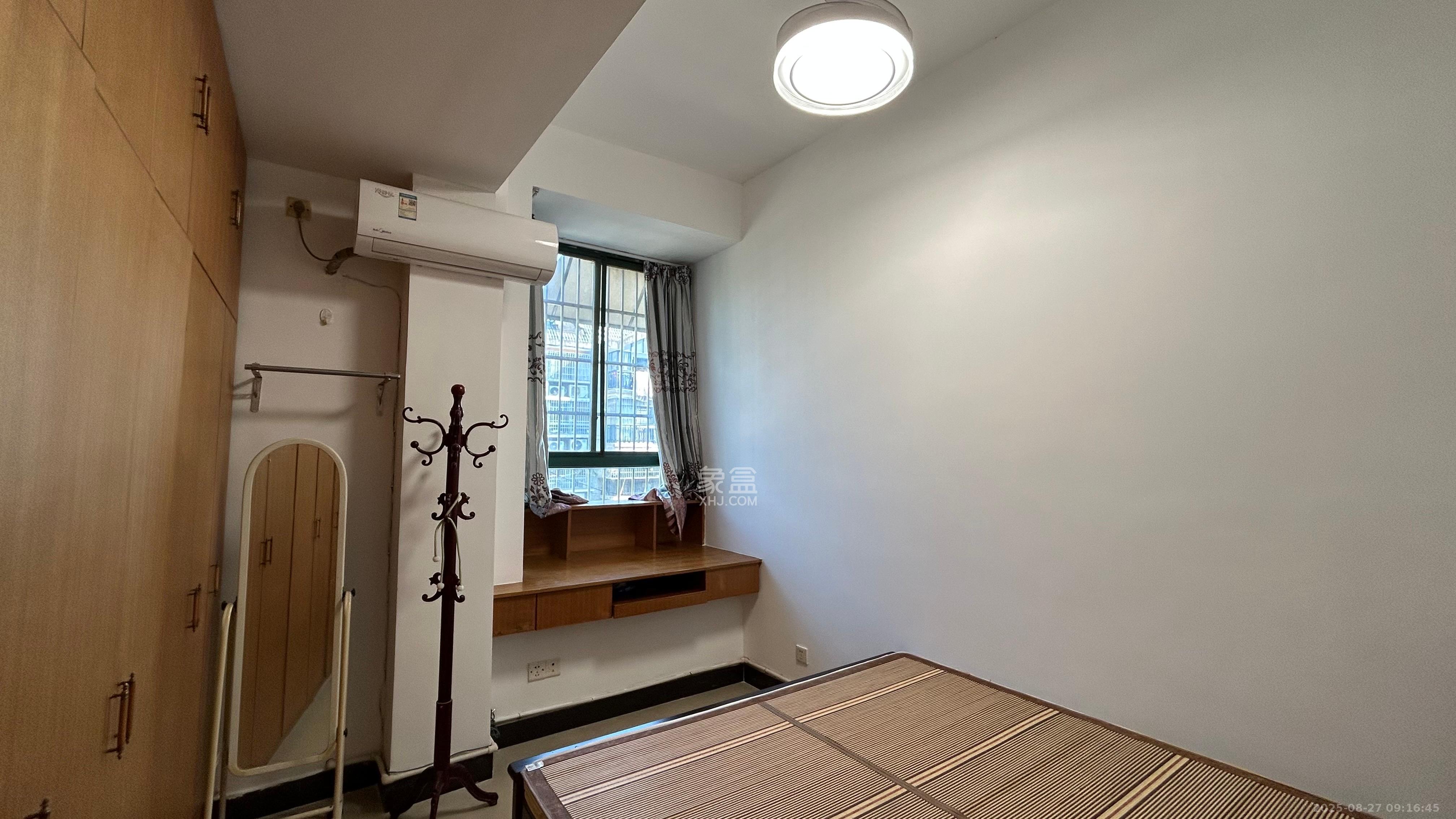 金帆江滨玫瑰园 2室1厅1卫 1500.0元/月 金帆江滨玫瑰园 2室1厅1卫 1500.0元/月室内图