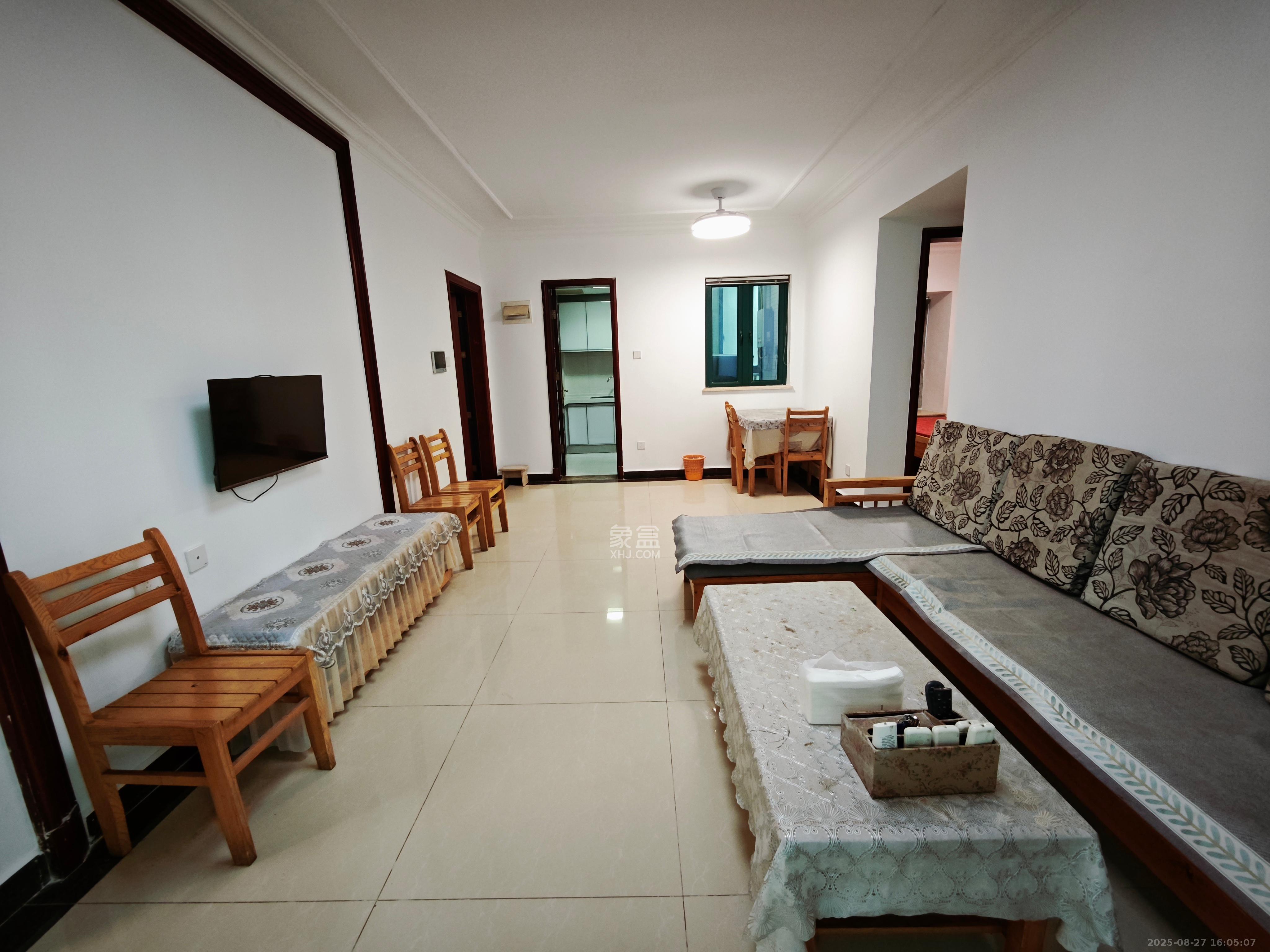 恒大华府  3室2厅1卫    2500.0元/月 恒大华府  3室2厅1卫    2500.0元/月