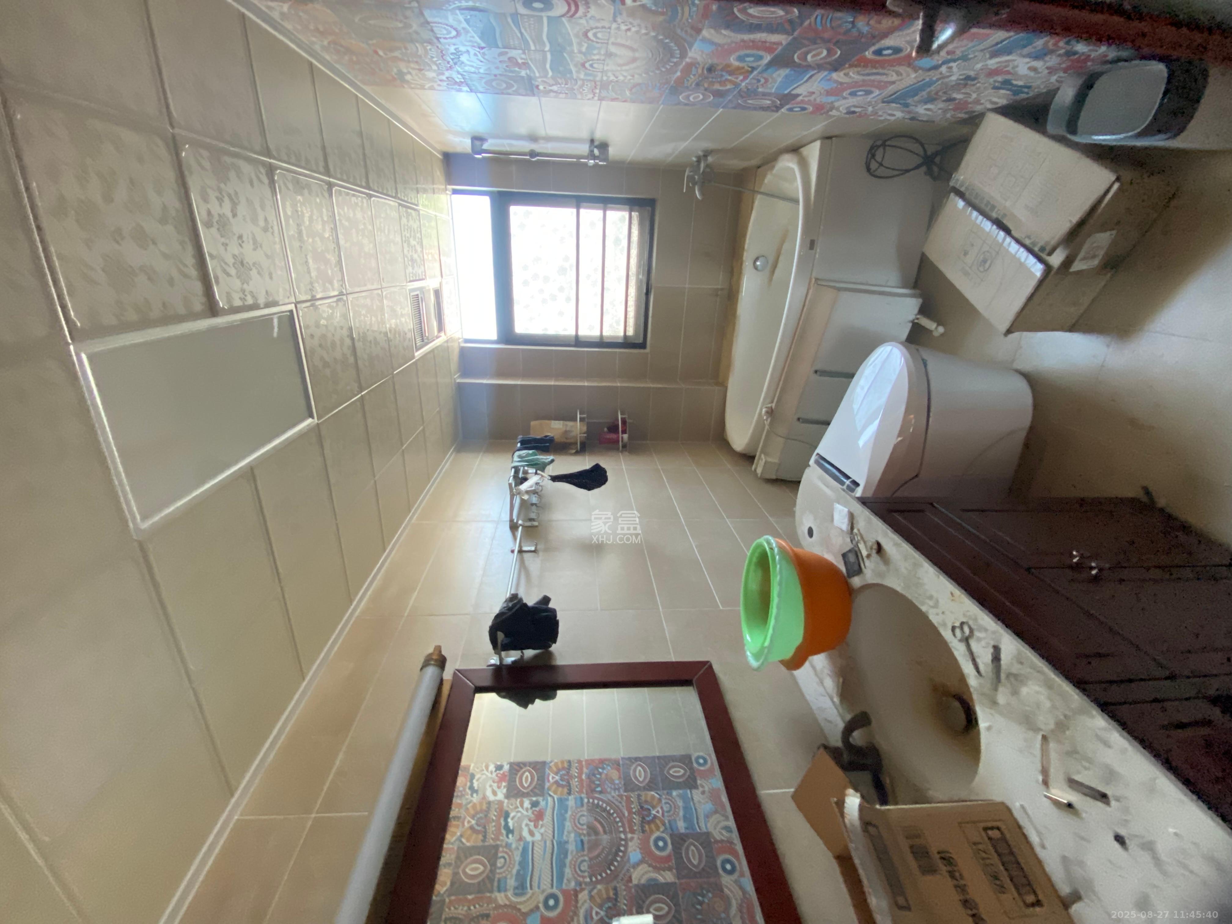 塞纳公馆  3室2厅2卫    2500.0元/月 塞纳公馆  3室2厅2卫    2500.0元/月室内图