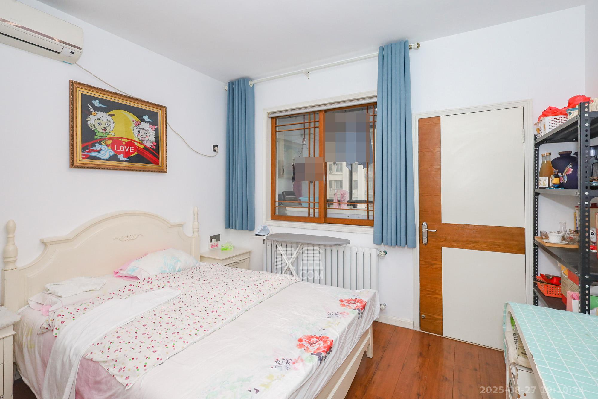 旭辉藏郡(藏郡、旭湘华府) 3室2厅2卫 218.0万 旭辉藏郡(藏郡、旭湘华府) 3室2厅2卫 218.0万卧室