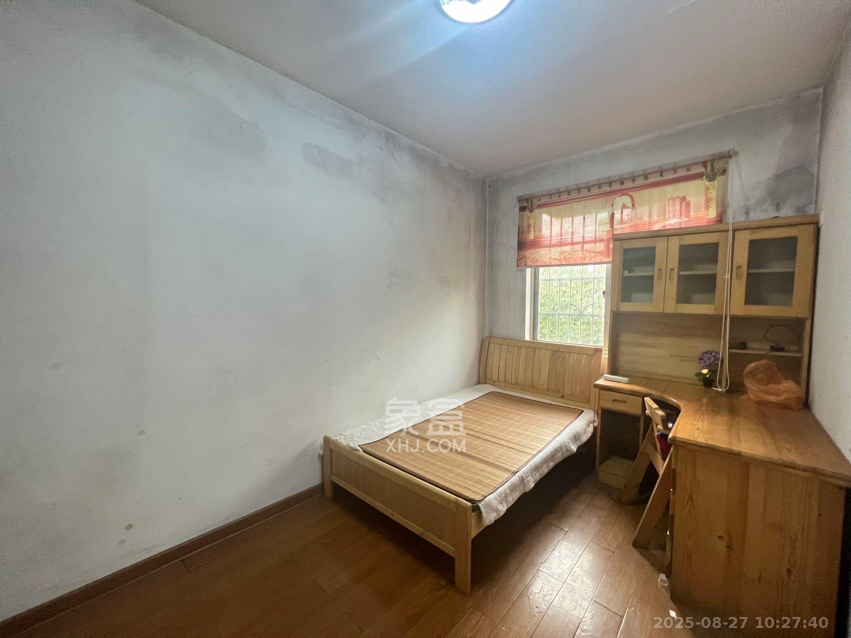 中南汽车世界 3室2厅2卫 1400.0元/月 中南汽车世界 3室2厅2卫 1400.0元/月室内图