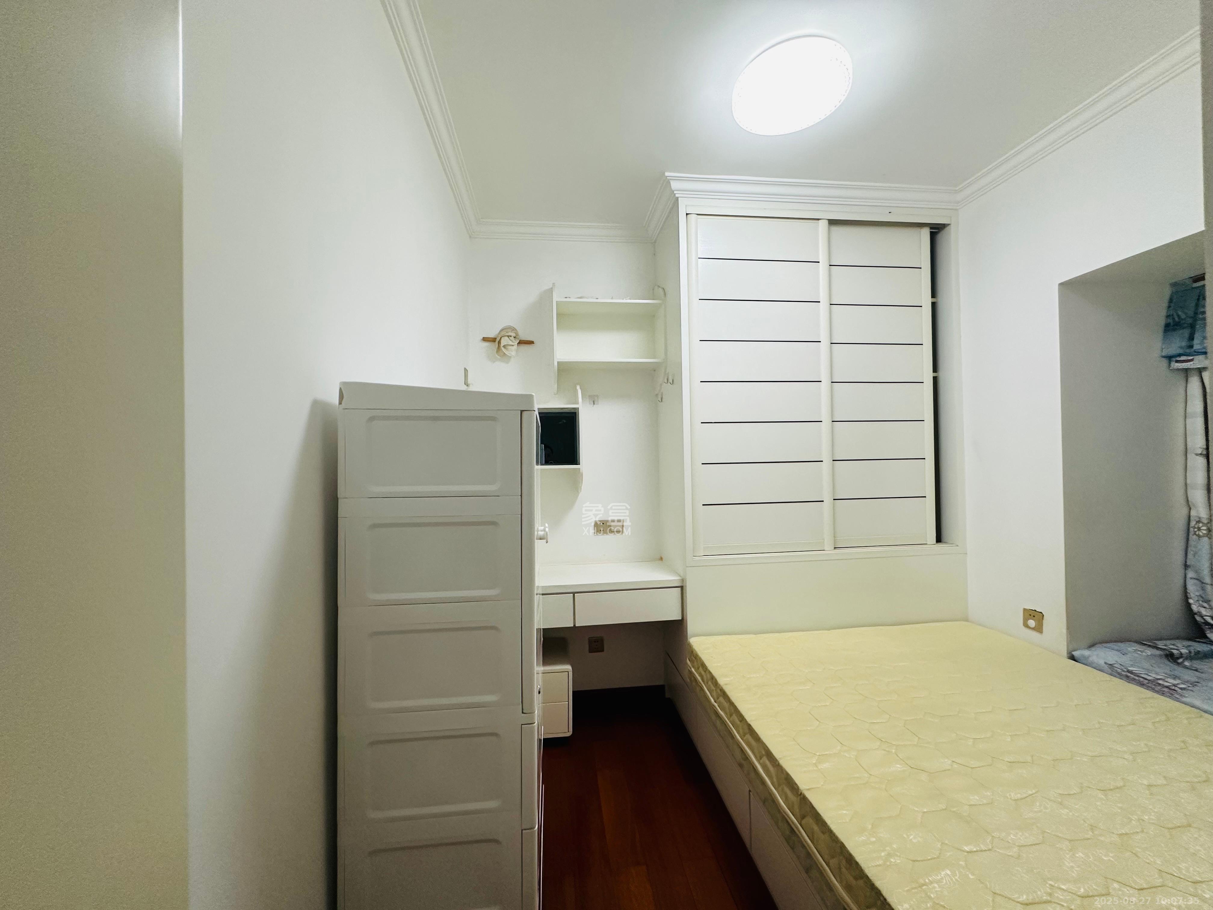 五矿紫湖香醍  3室2厅1卫    1800.0元/月