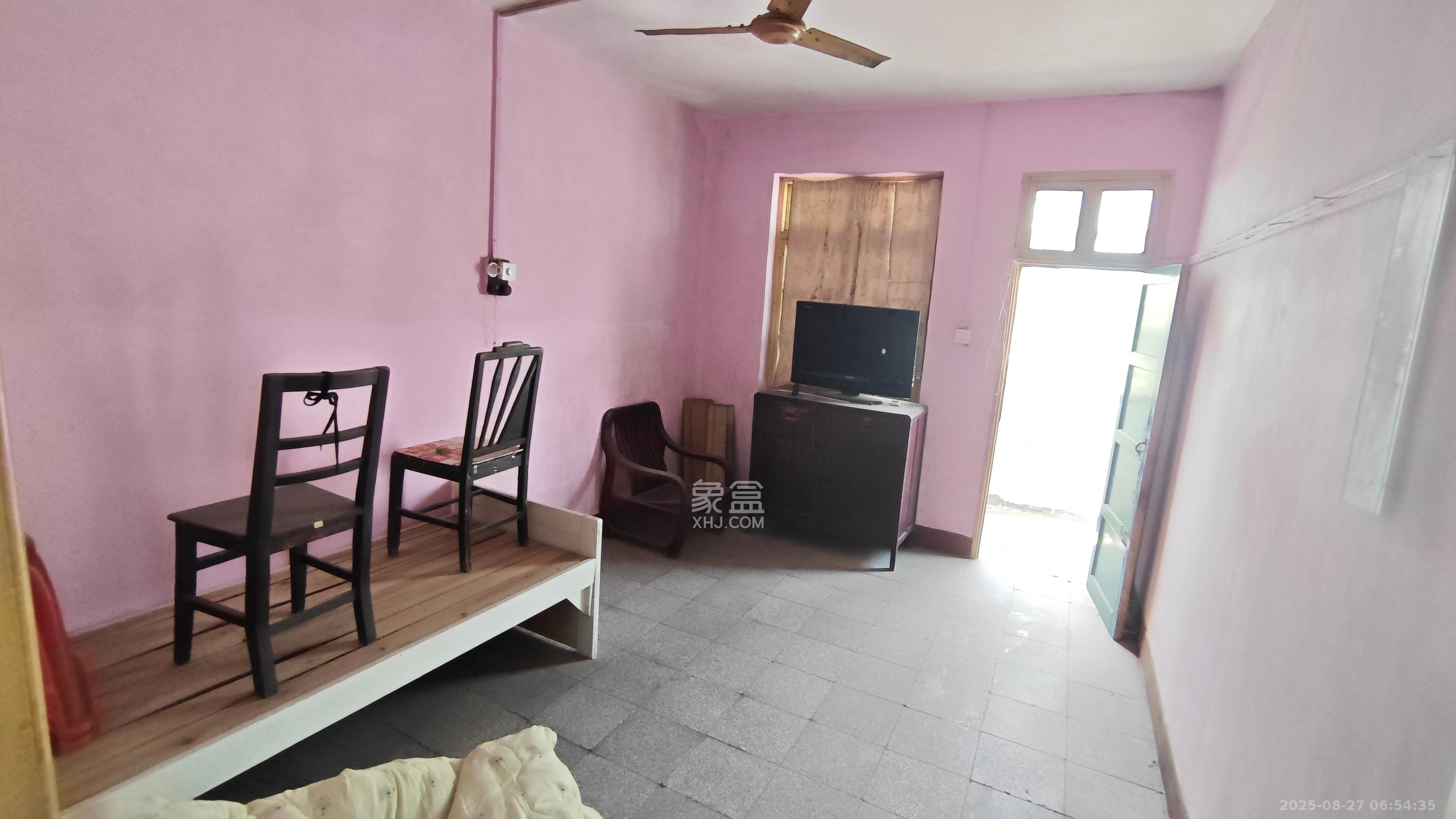 解放村 2室2厅1卫 900.0元/月 解放村 2室2厅1卫 900.0元/月室内图