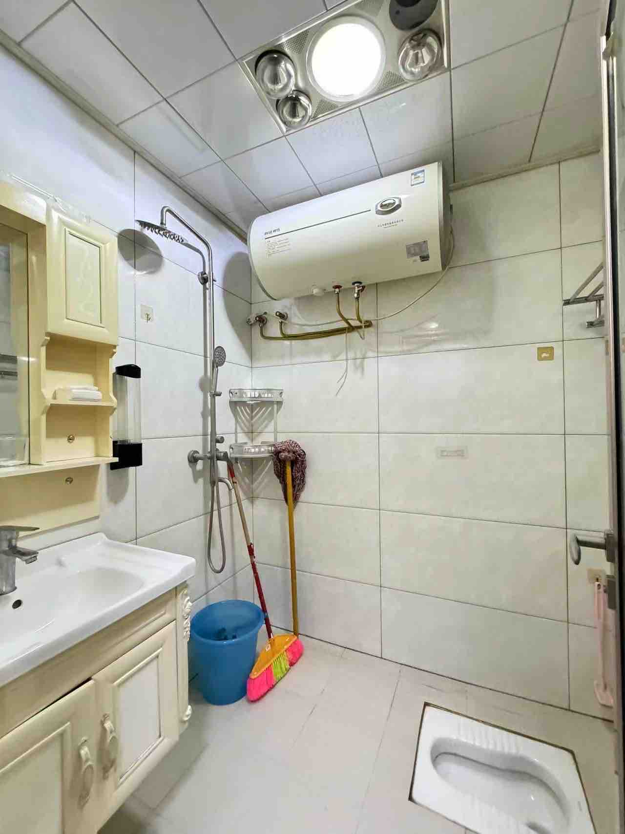 华南城市广场  1室1厅1卫   1400.00元/月户型图