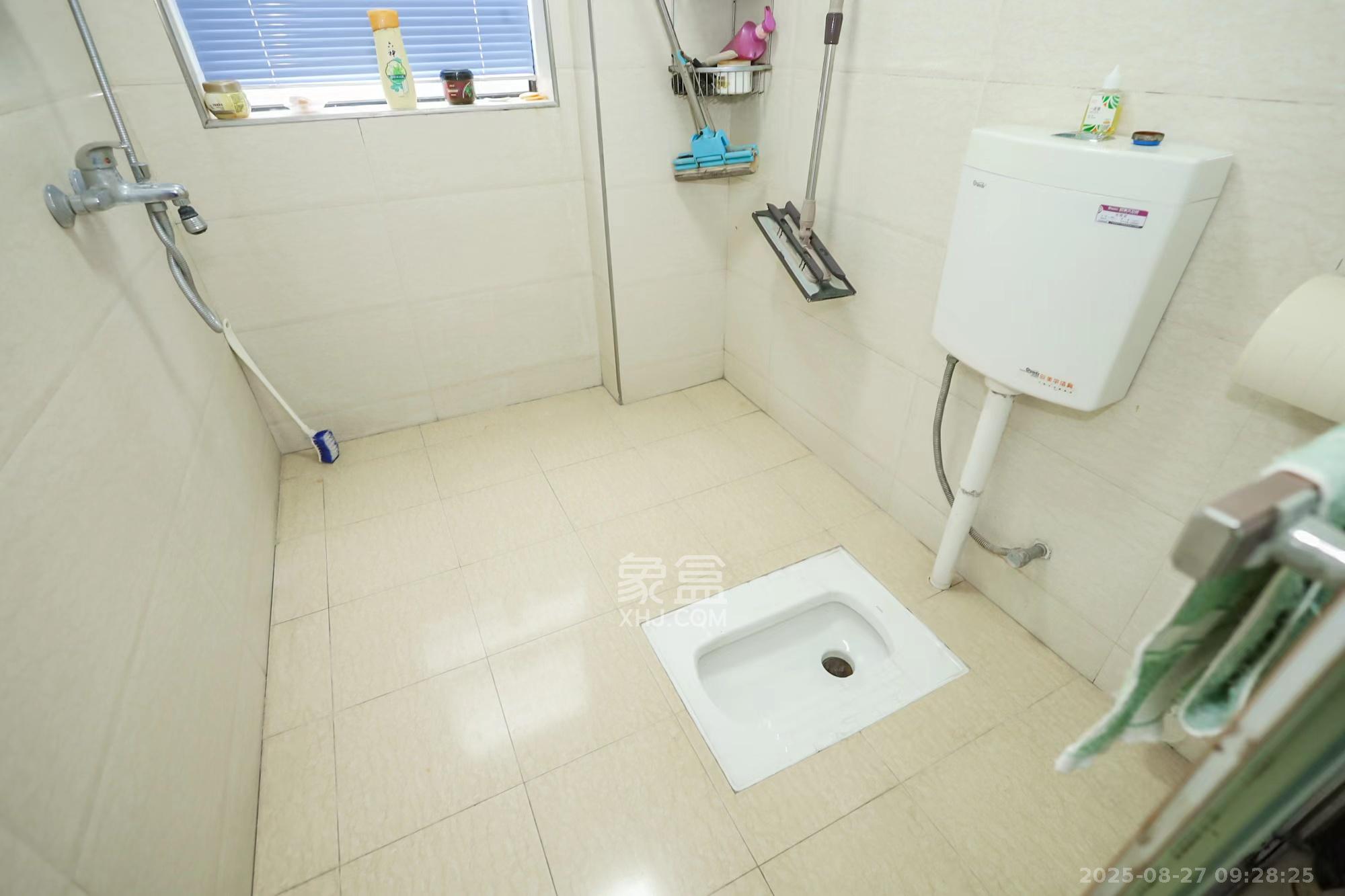 莱茵城 3室2厅1卫 2200.0元/月 莱茵城 3室2厅1卫 2200.0元/月室内图