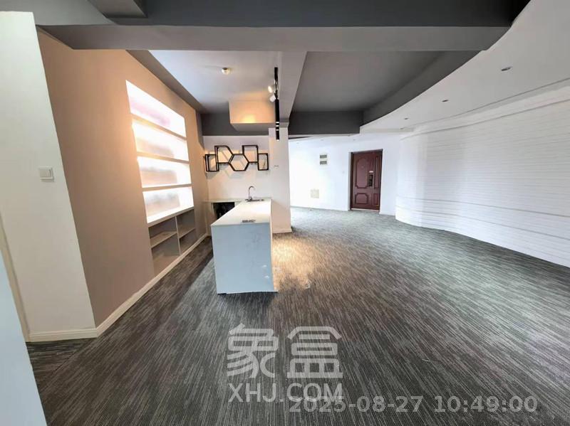 潮宗御苑 4室2厅2卫 6000.0元/月 潮宗御苑 4室2厅2卫 6000.0元/月室内图