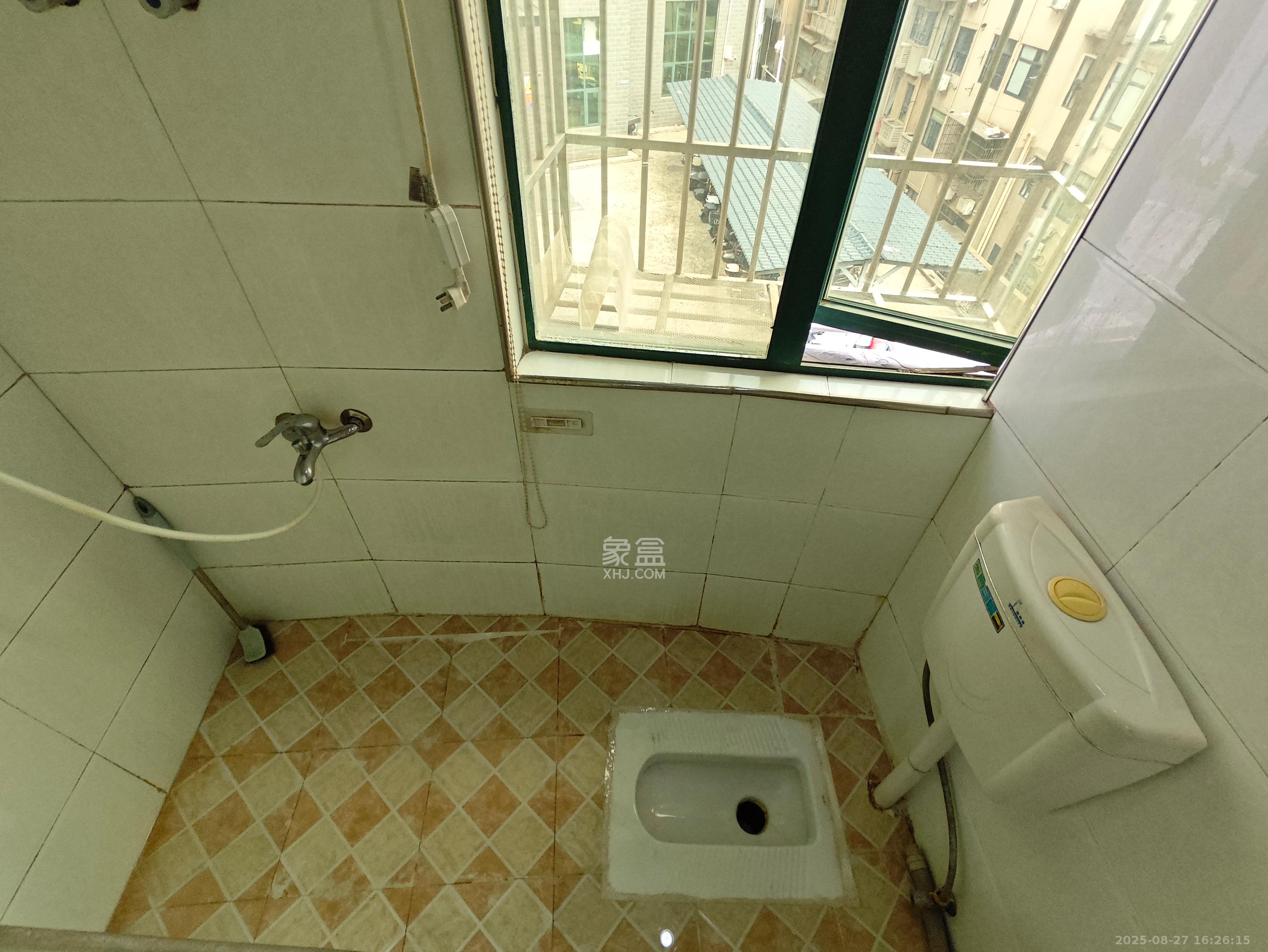 湖韵佳苑  1室1厅1卫    1000.0元/月 湖韵佳苑  1室1厅1卫    1000.0元/月室内图