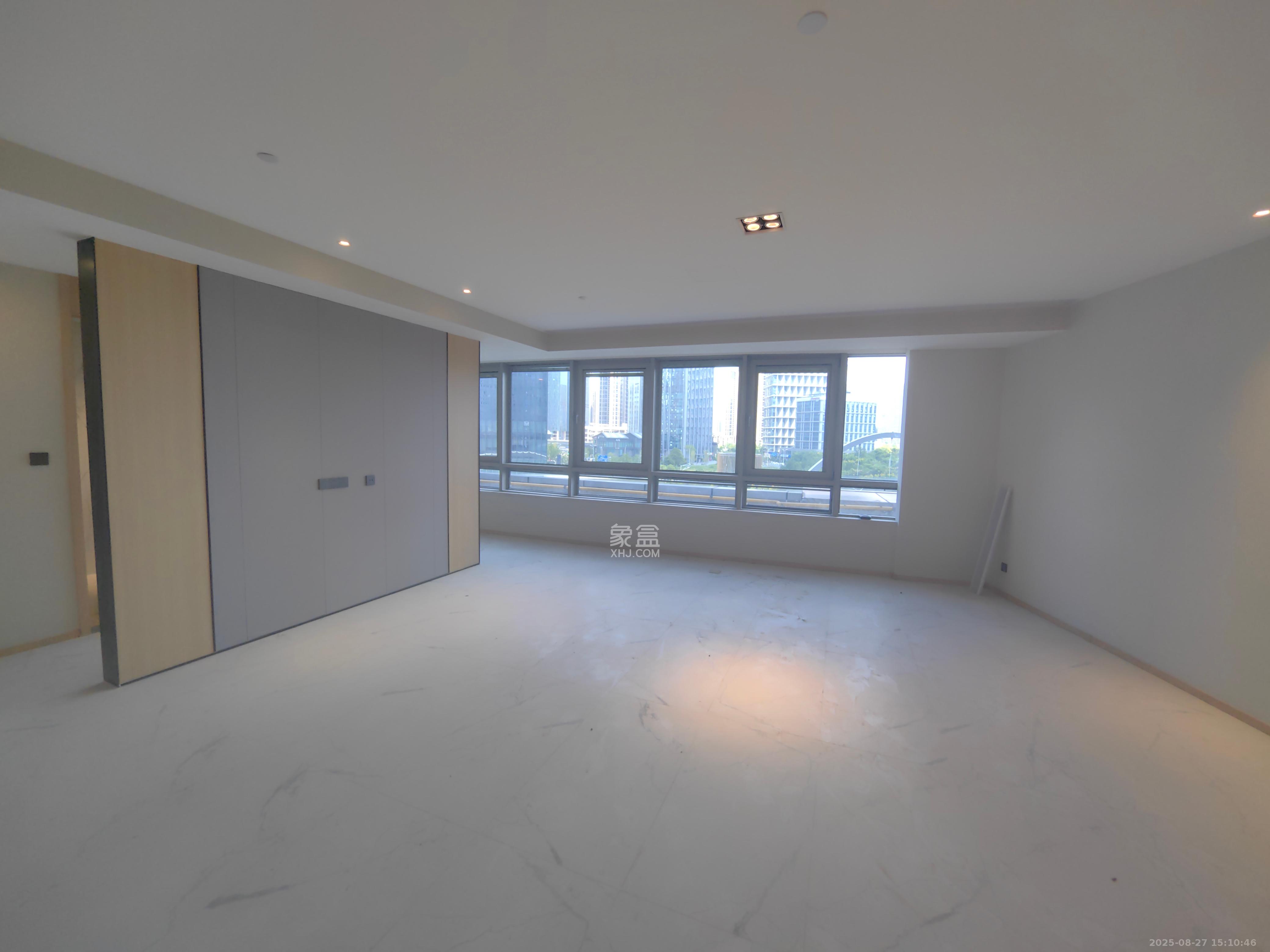 正荣梅溪紫阙台 4室2厅4卫 12000.0元/月 正荣梅溪紫阙台 4室2厅4卫 12000.0元/月室内图