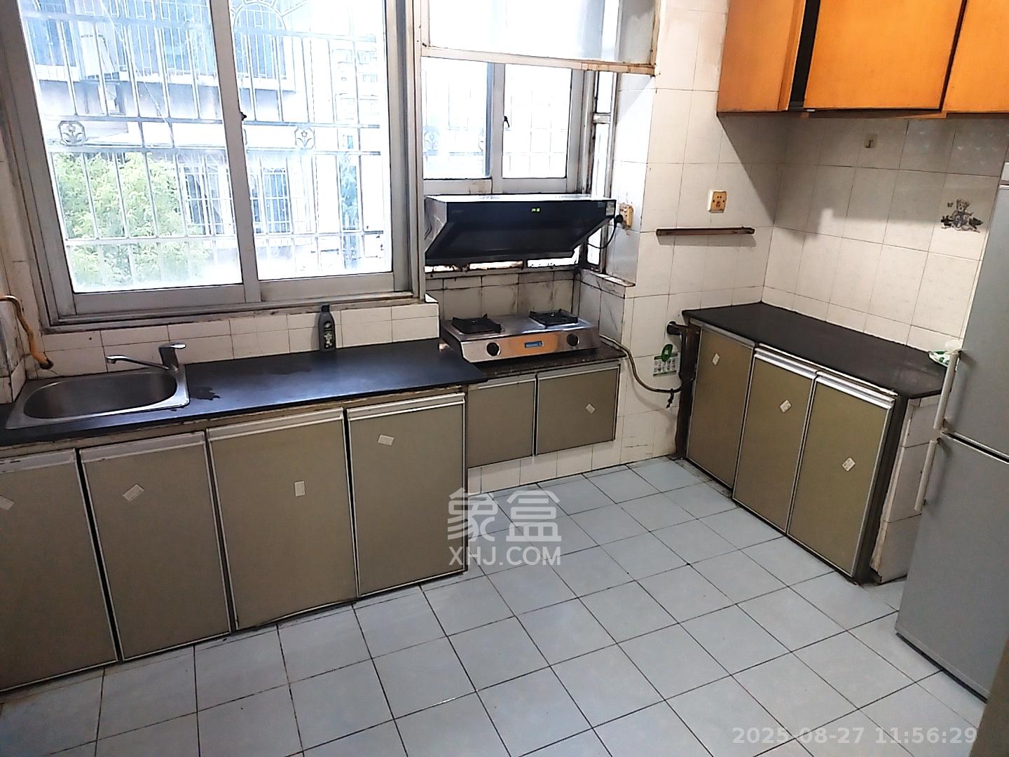 动力南苑 2室2厅1卫 1600.0元/月 动力南苑 2室2厅1卫 1600.0元/月室内图