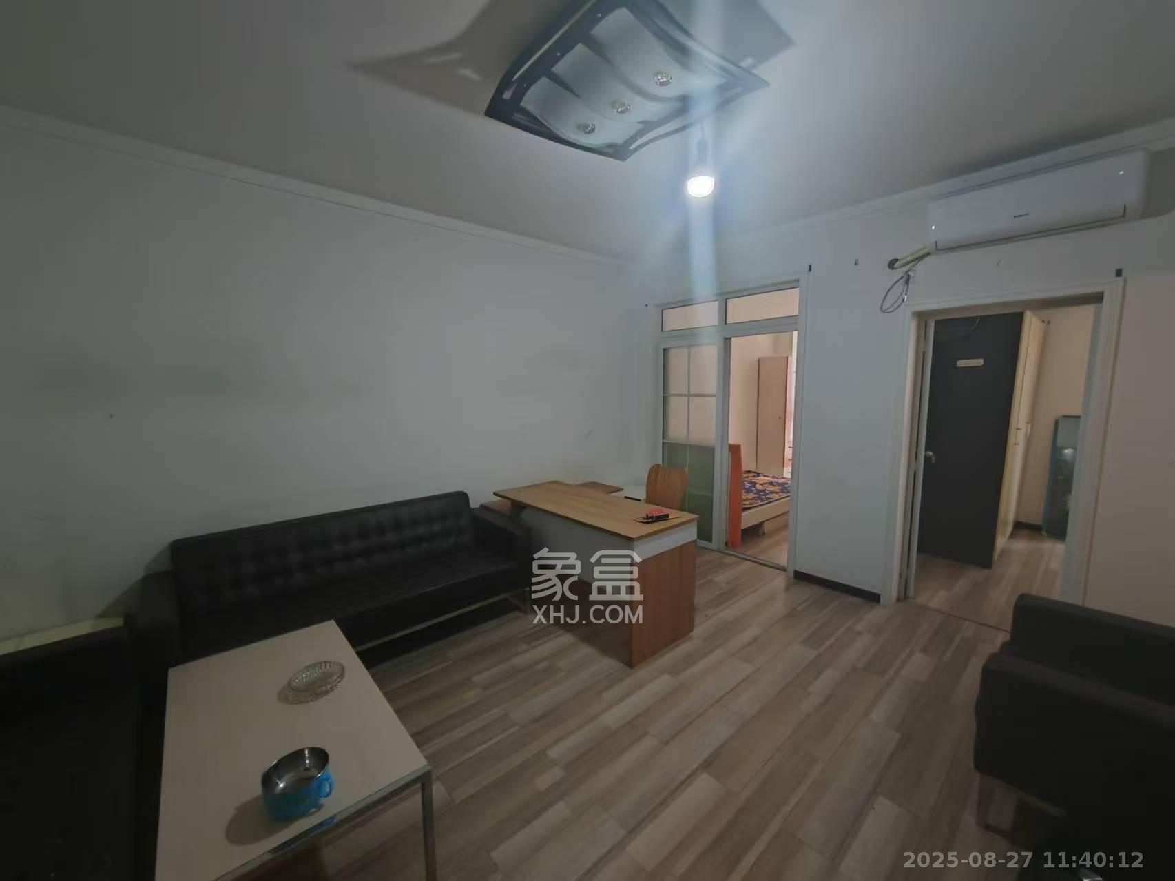 五一华府 2室1厅1卫 3000.0元/月 五一华府 2室1厅1卫 3000.0元/月室内图