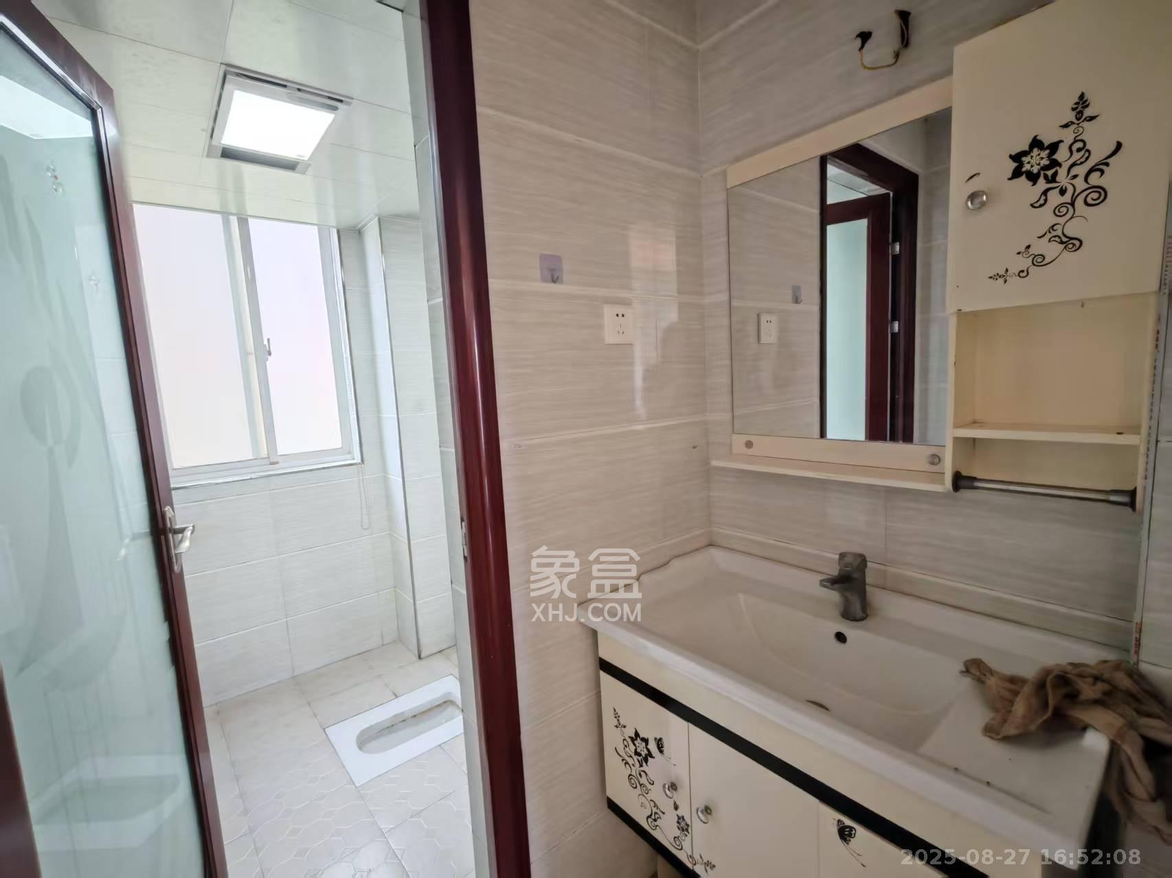 升远君尚嘉筑  3室2厅1卫    2400.0元/月 升远君尚嘉筑  3室2厅1卫    2400.0元/月室内图