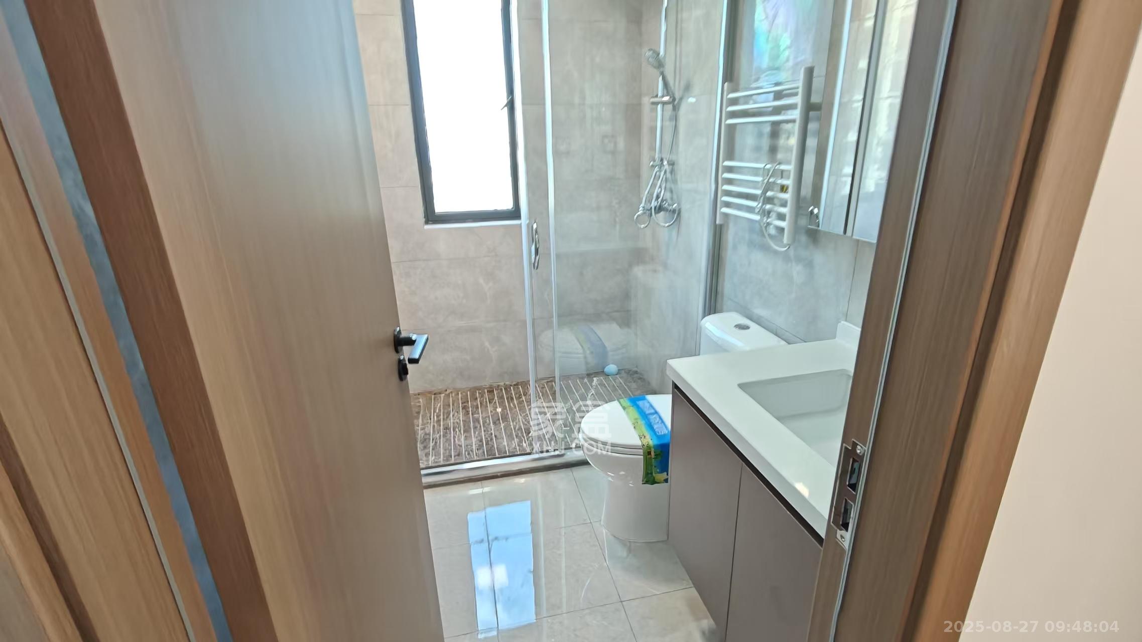 江悦和鸣  4室2厅2卫    3800.0元/月 江悦和鸣  4室2厅2卫    3800.0元/月室内图