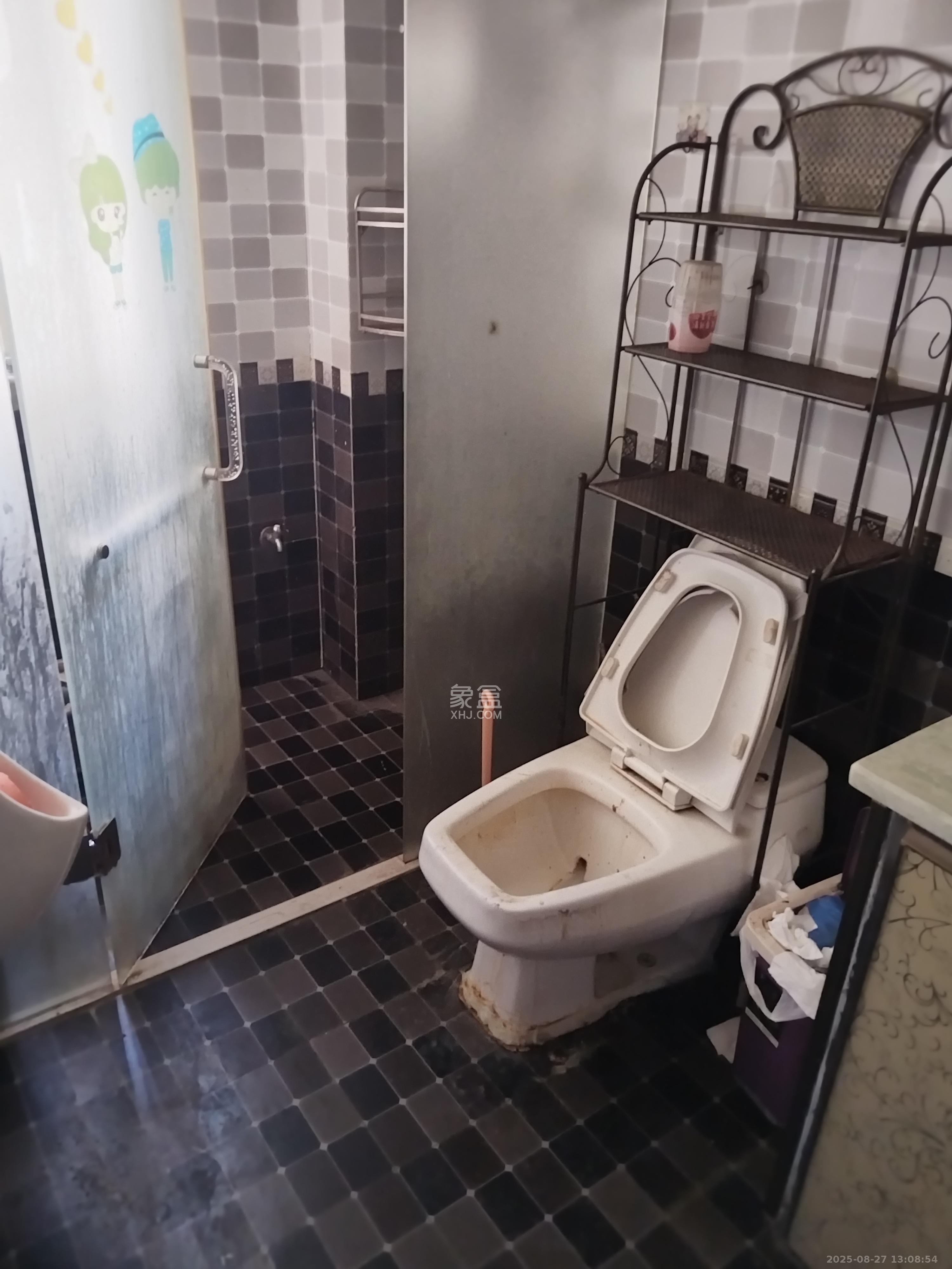 谷山乐园二期  2室2厅1卫    1800.0元/月 谷山乐园二期  2室2厅1卫    1800.0元/月室内图