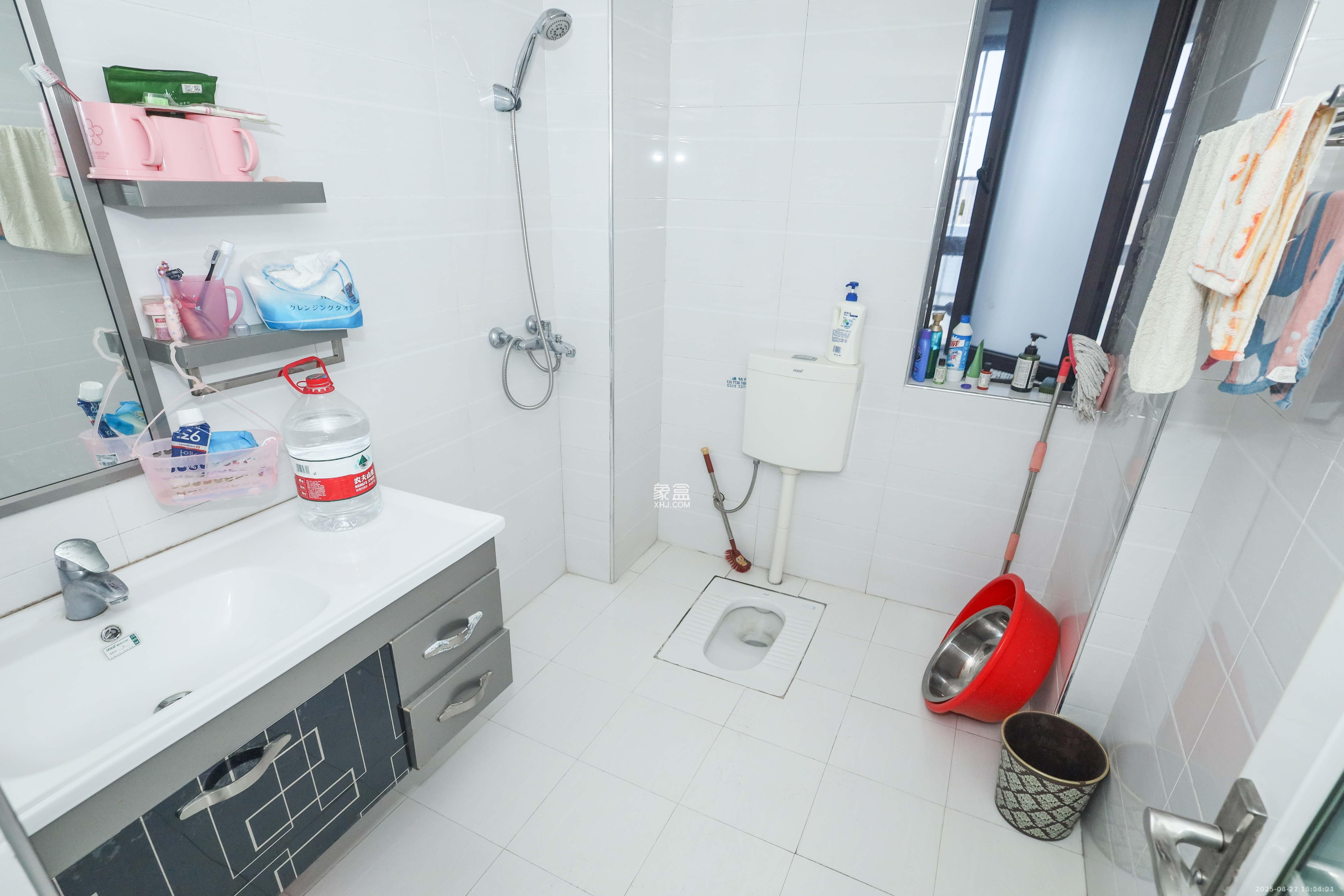 保利麓谷林语E区 1室2厅2卫 2500.0元/月 保利麓谷林语E区 1室2厅2卫 2500.0元/月室内图