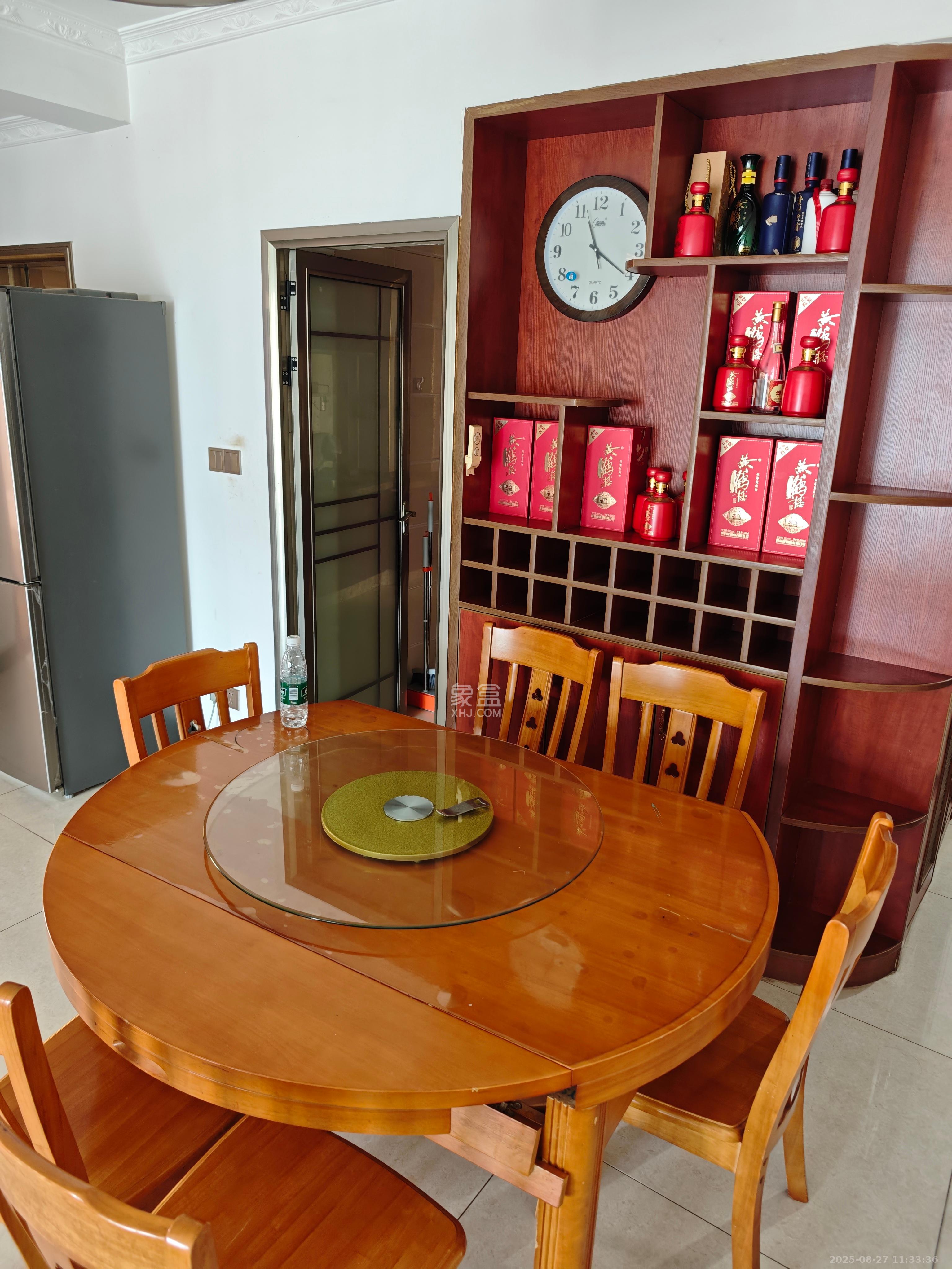 和润园一、二期 3室1厅1卫 2000.0元/月 和润园一、二期 3室1厅1卫 2000.0元/月室内图