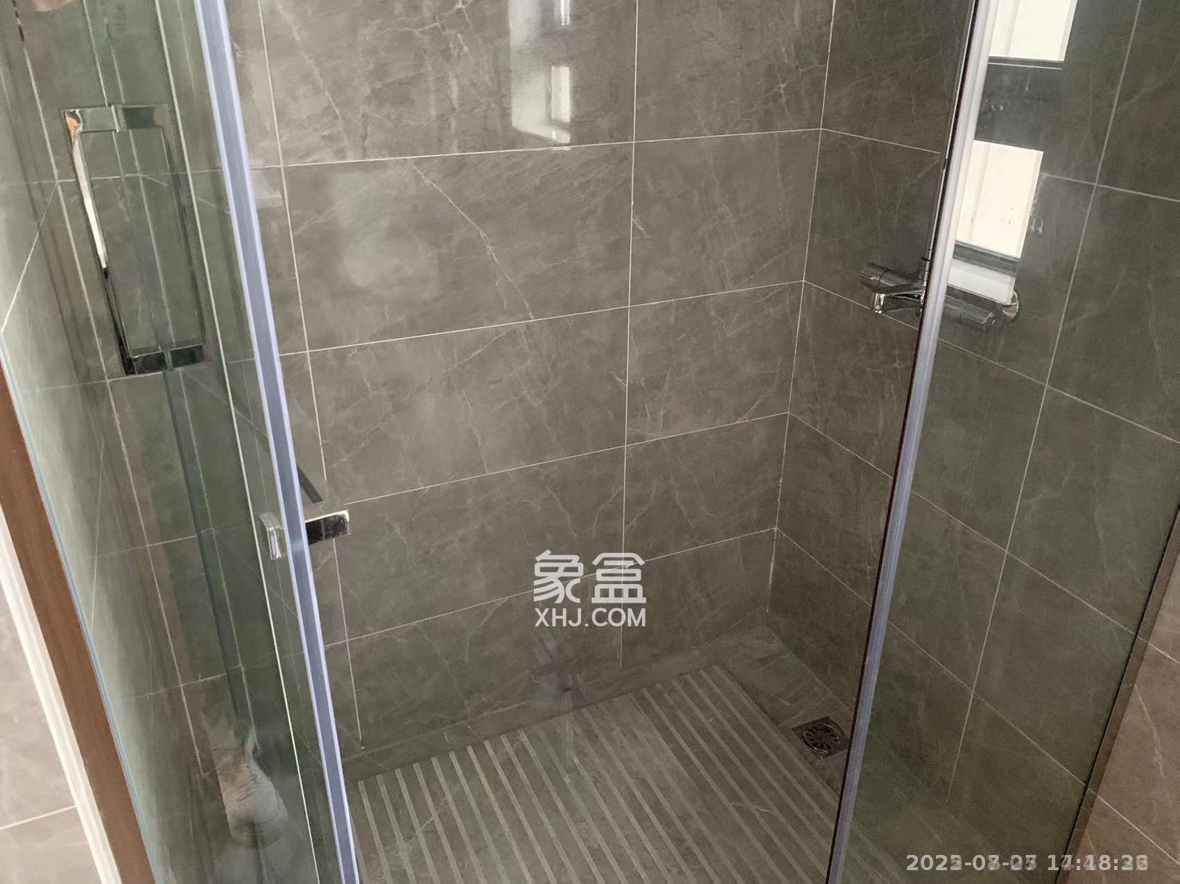 卓越中寰 4室2厅2卫 5500.0元/月 卓越中寰 4室2厅2卫 5500.0元/月室内图