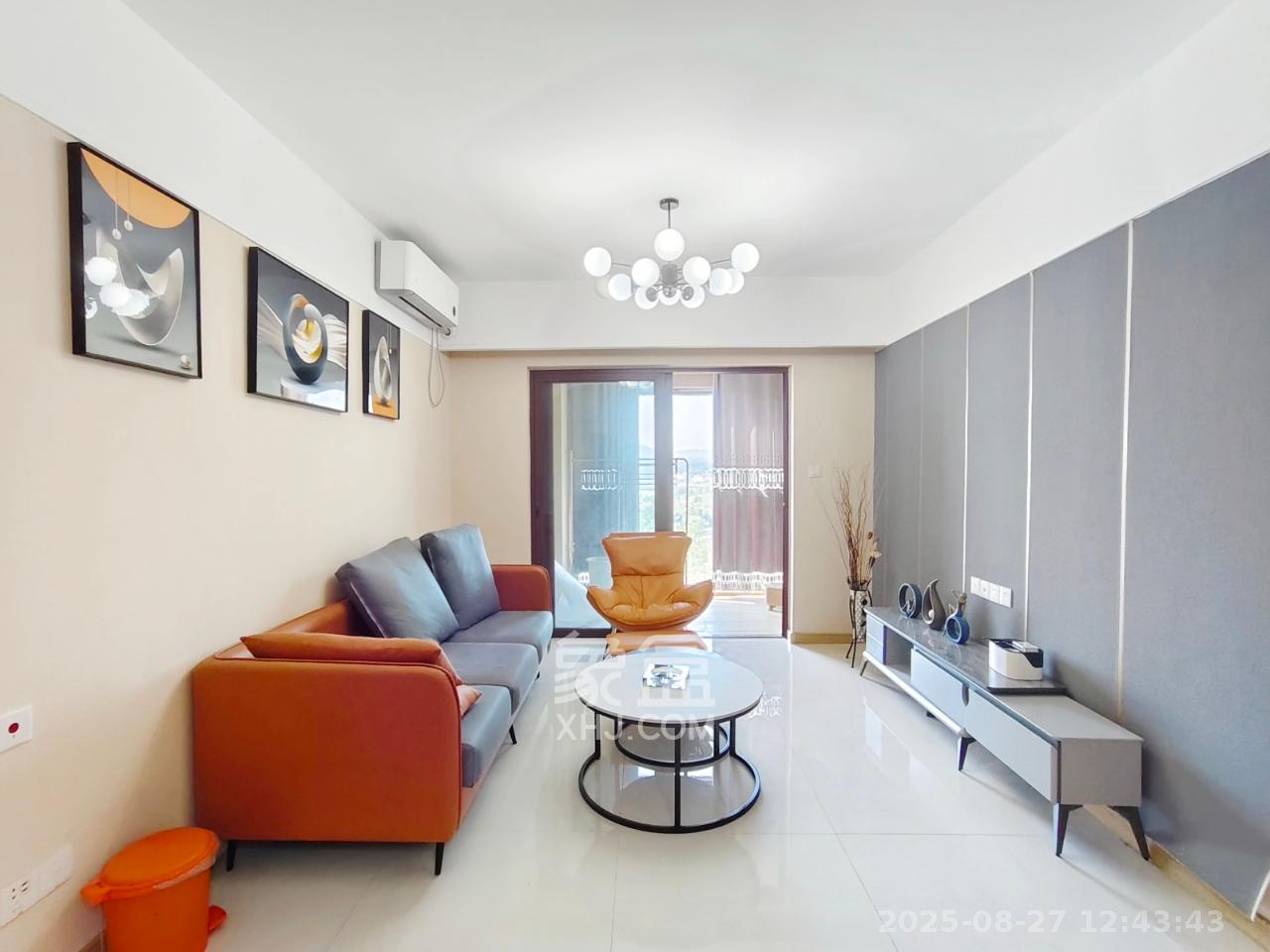 雅居乐依云小镇  2室2厅1卫    45.8万 雅居乐依云小镇  2室2厅1卫    45.8万