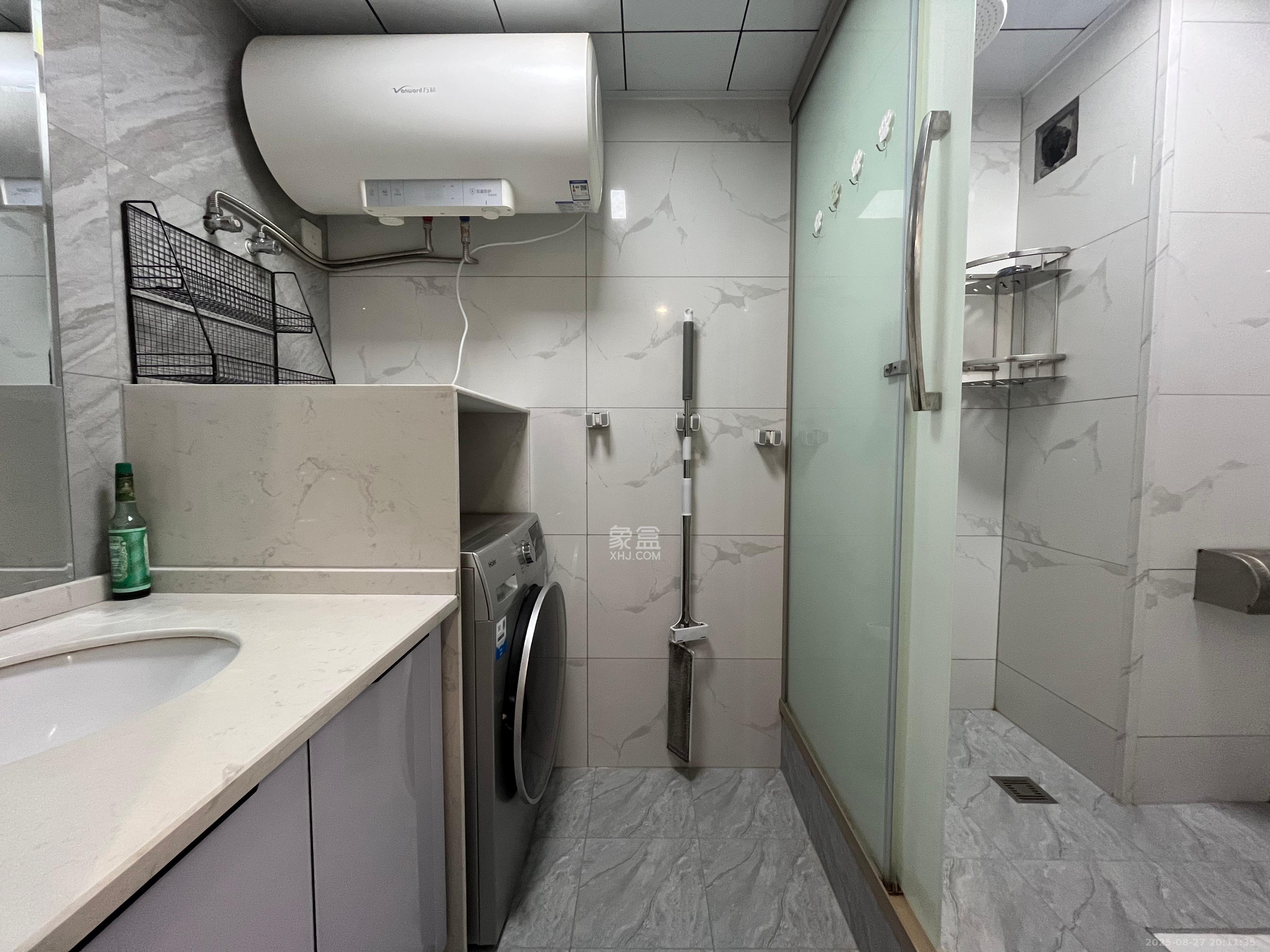 藏珑湖上公馆  2室1厅1卫    2300.0元/月室内图