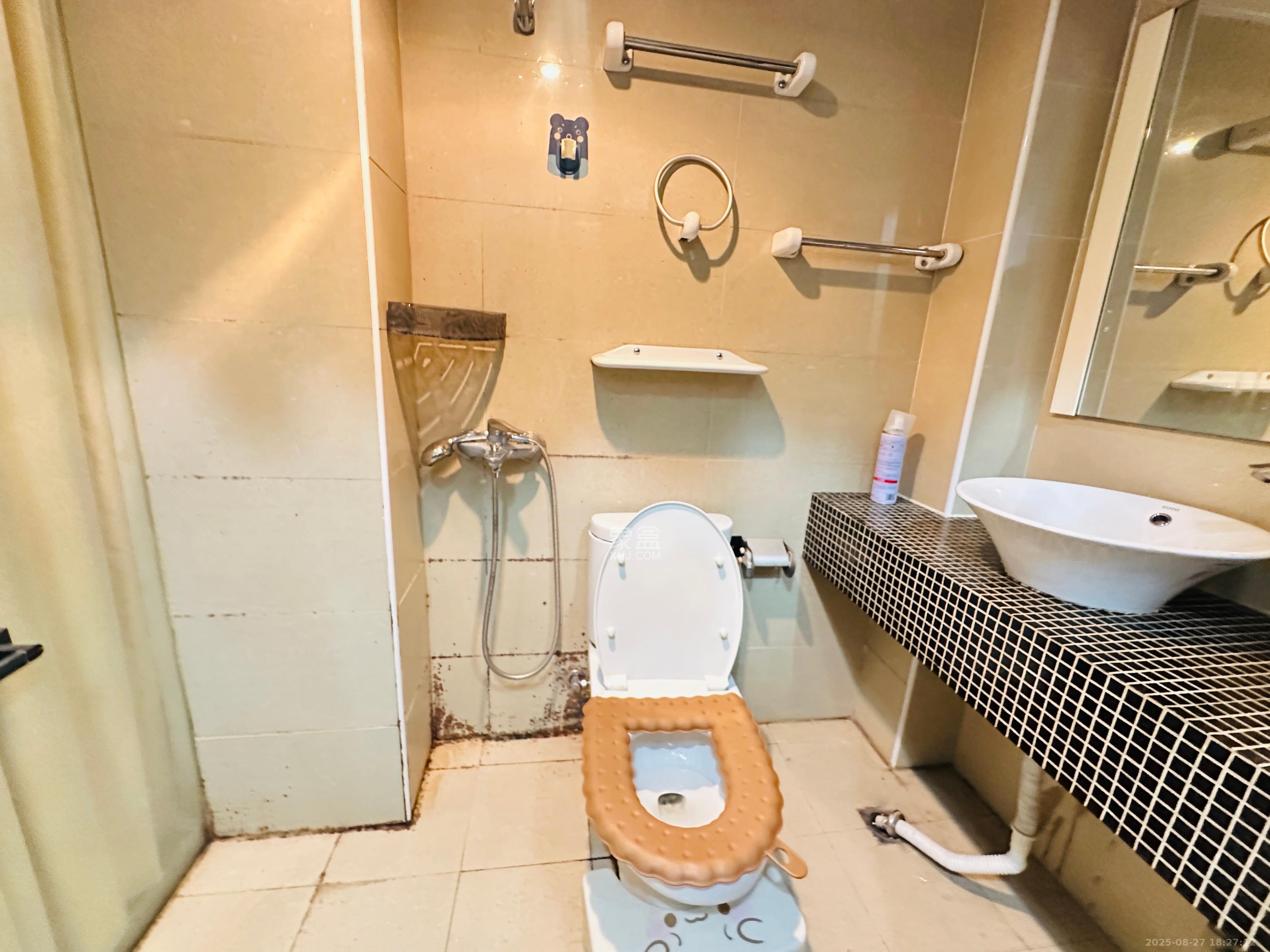 白沙晶城  1室0厅1卫   1600.00元/月室内图