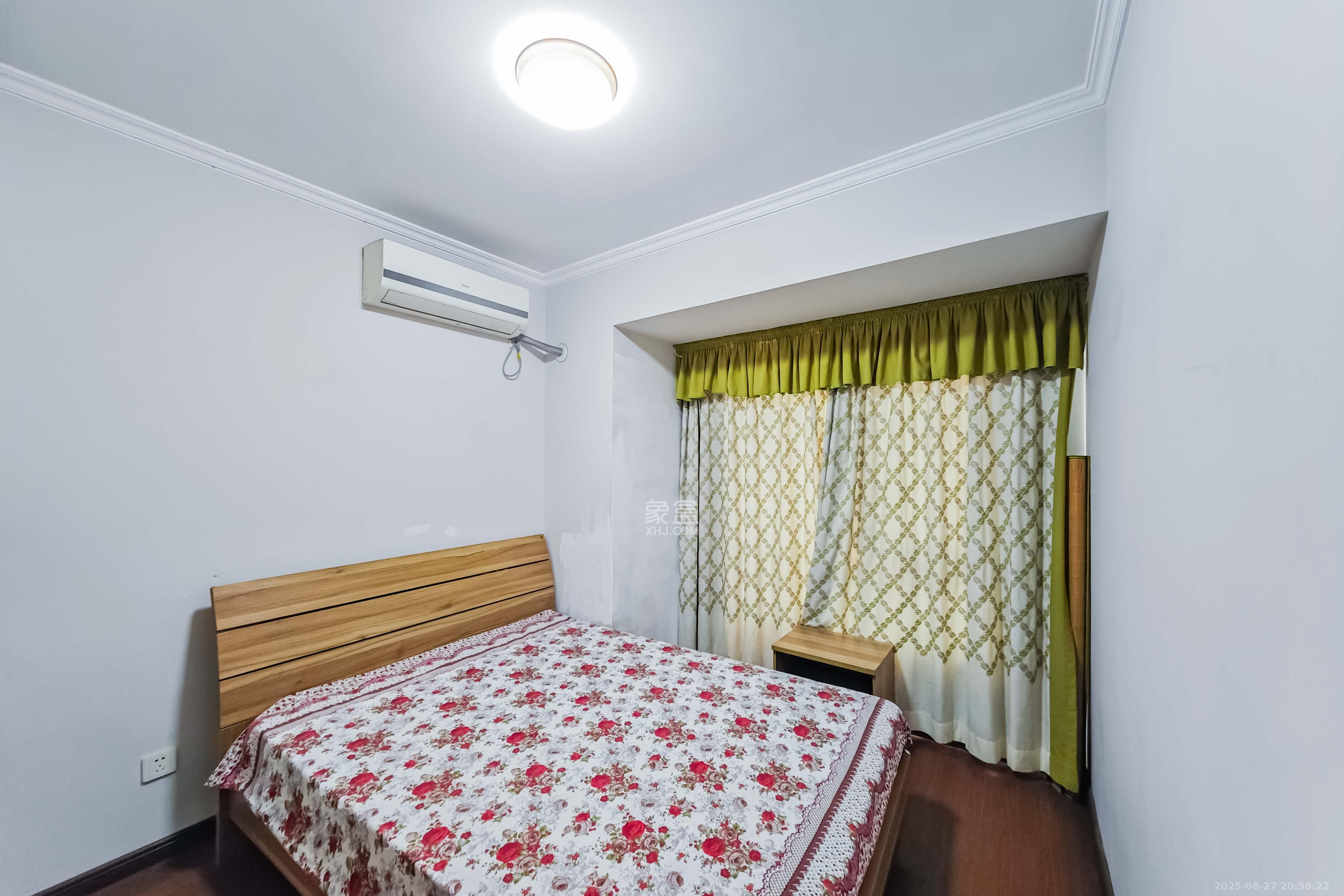 万科金域华府三四期  4室2厅2卫    113.0万 万科金域华府三四期  4室2厅2卫    113.0万卧室