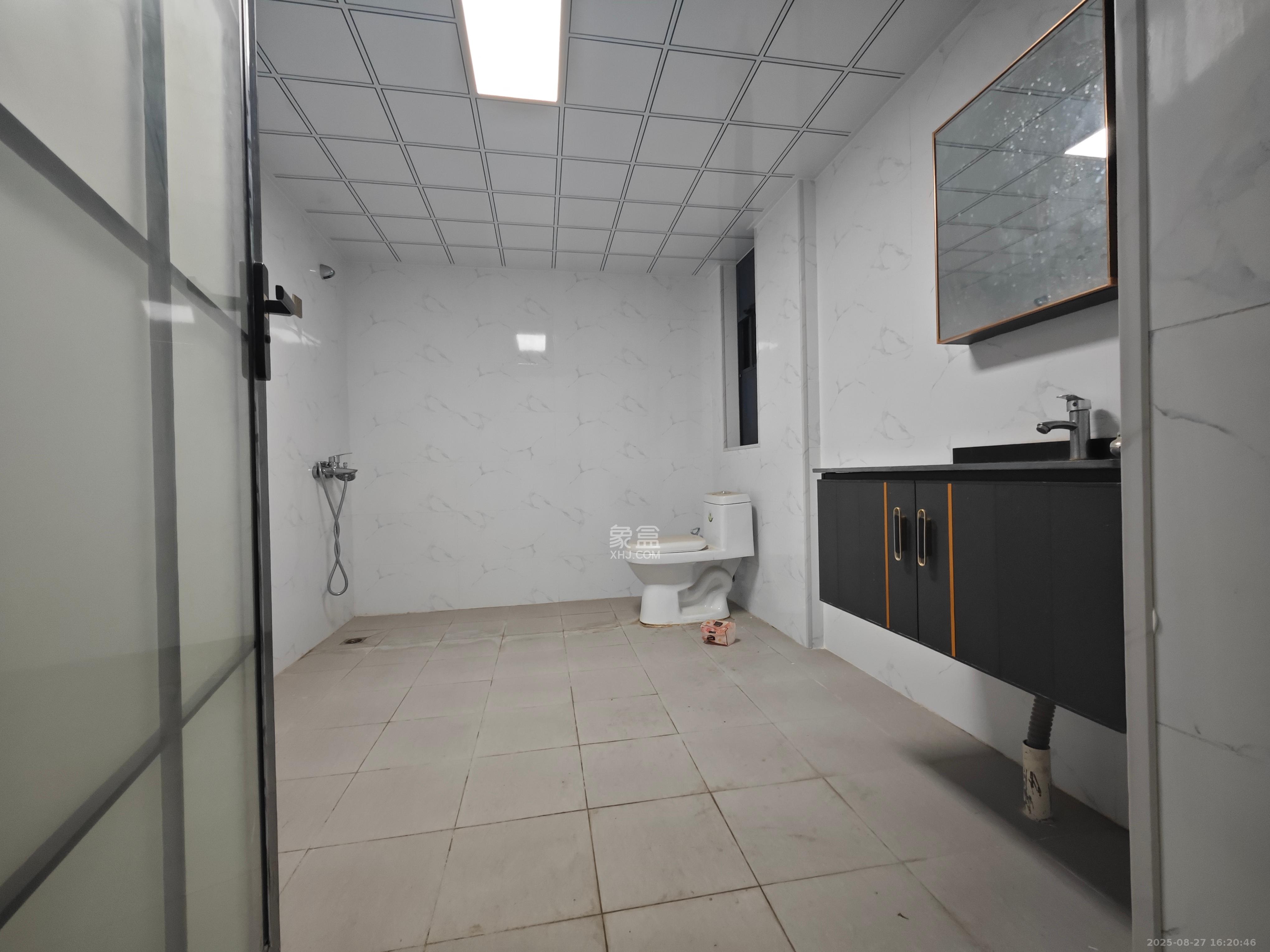 湘水郡(兴旺小爱同学) 4室2厅2卫 2200.0元/月 湘水郡(兴旺小爱同学) 4室2厅2卫 2200.0元/月室内图