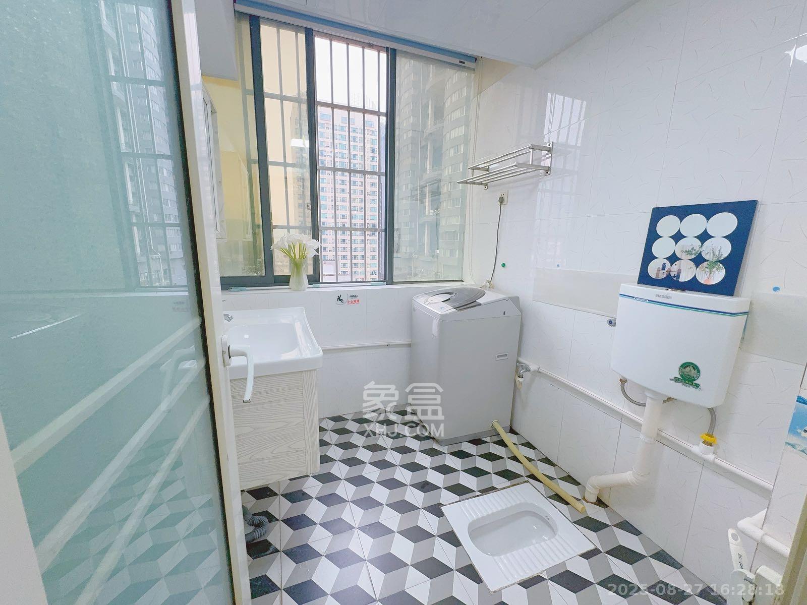 嘉顿新天地 1室1厅1卫 2300.0元/月 嘉顿新天地 1室1厅1卫 2300.0元/月室内图