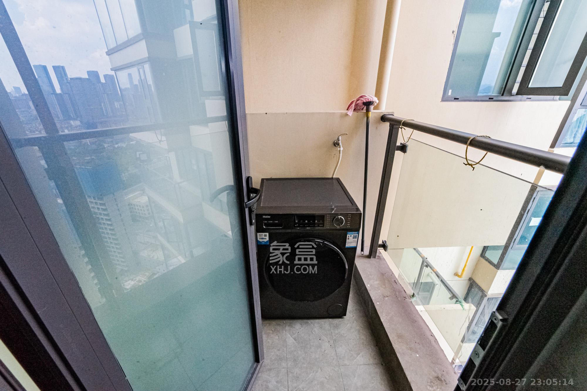 北辰瀚江府  3室2厅2卫    320.0万阳台
