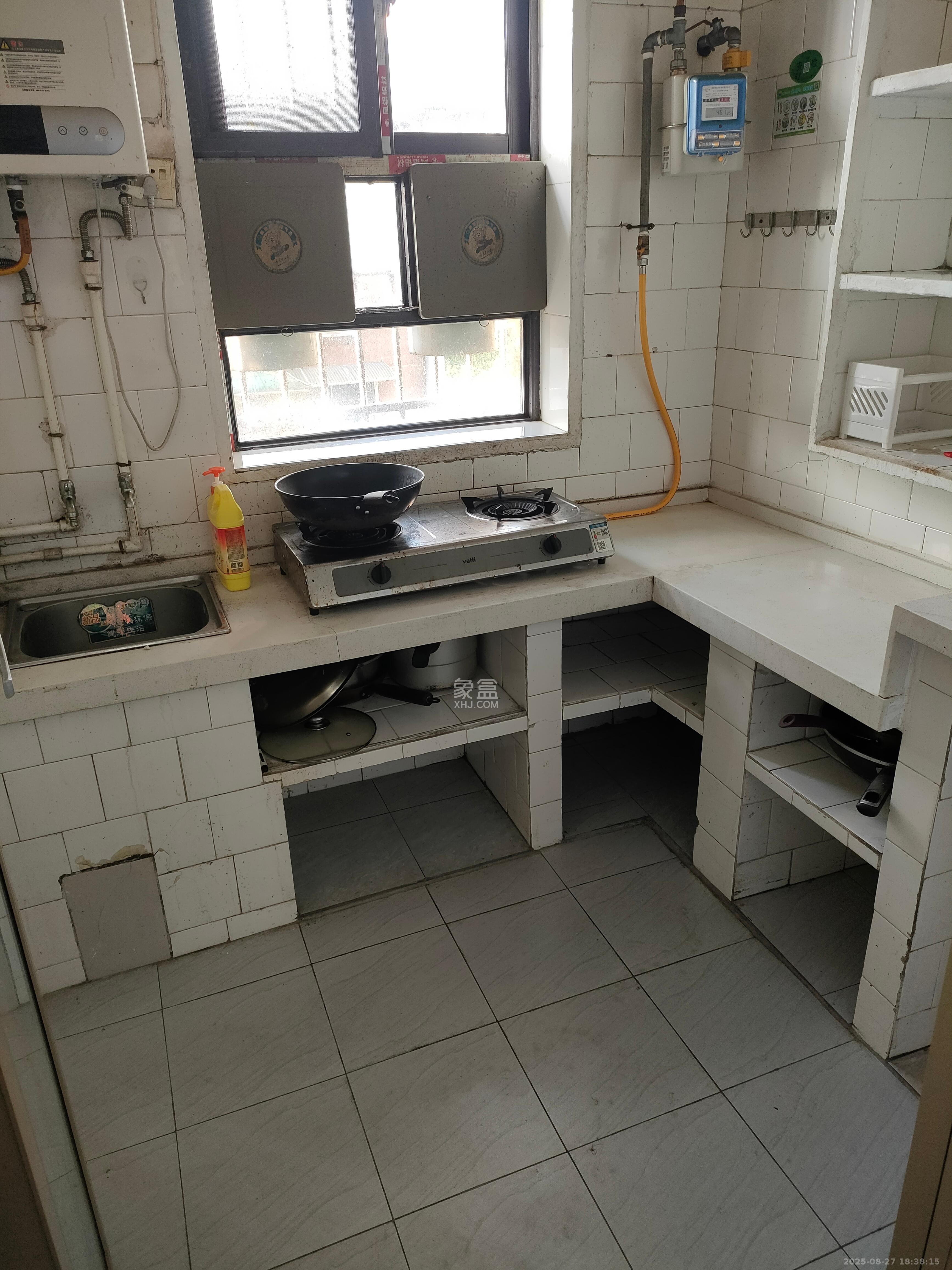 赤岗小区(一二三片) 3室2厅1卫 1500.0元/月 赤岗小区(一二三片) 3室2厅1卫 1500.0元/月室内图