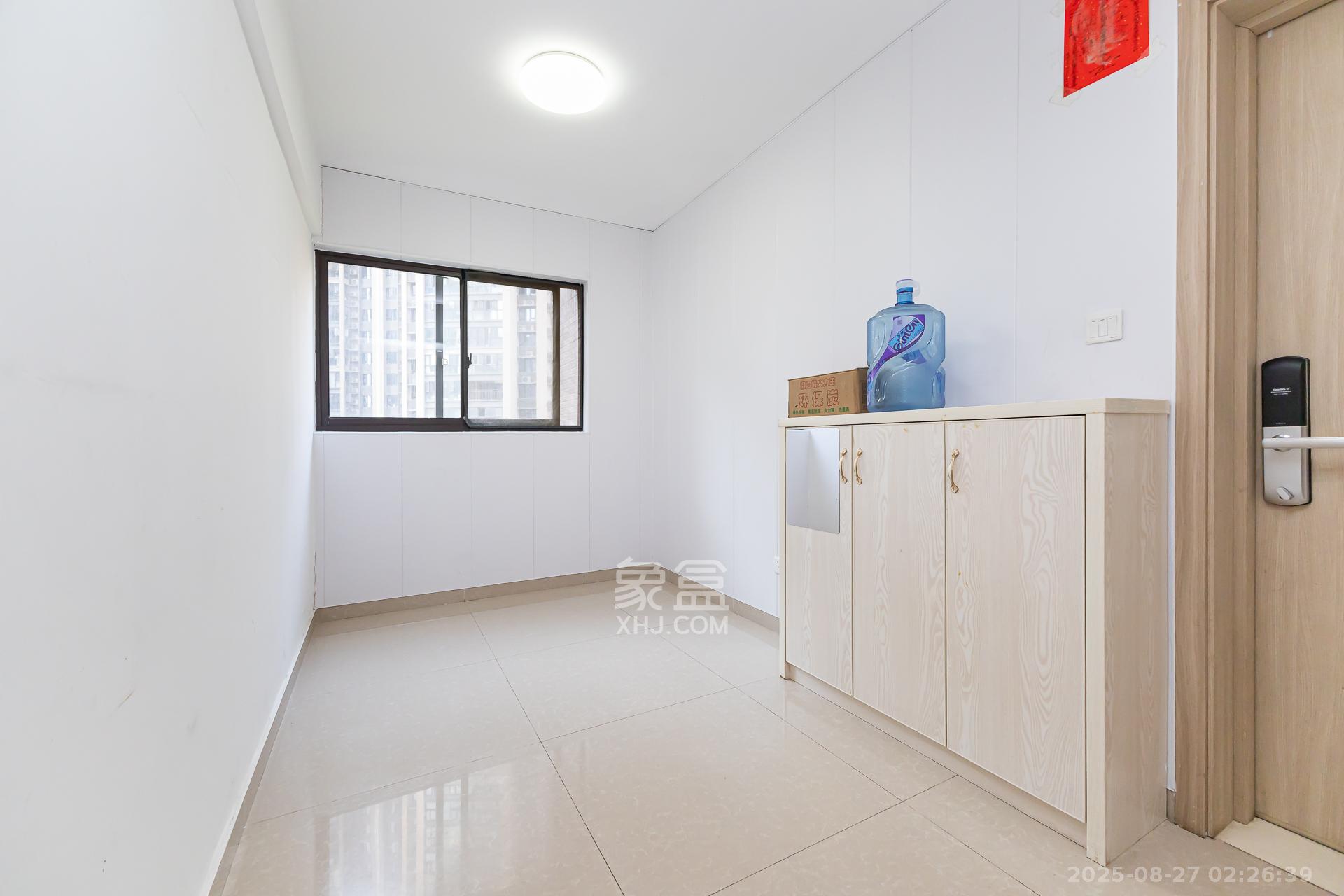 时代倾城三期  3室2厅1卫    92.8万 时代倾城三期  3室2厅1卫    92.8万卧室