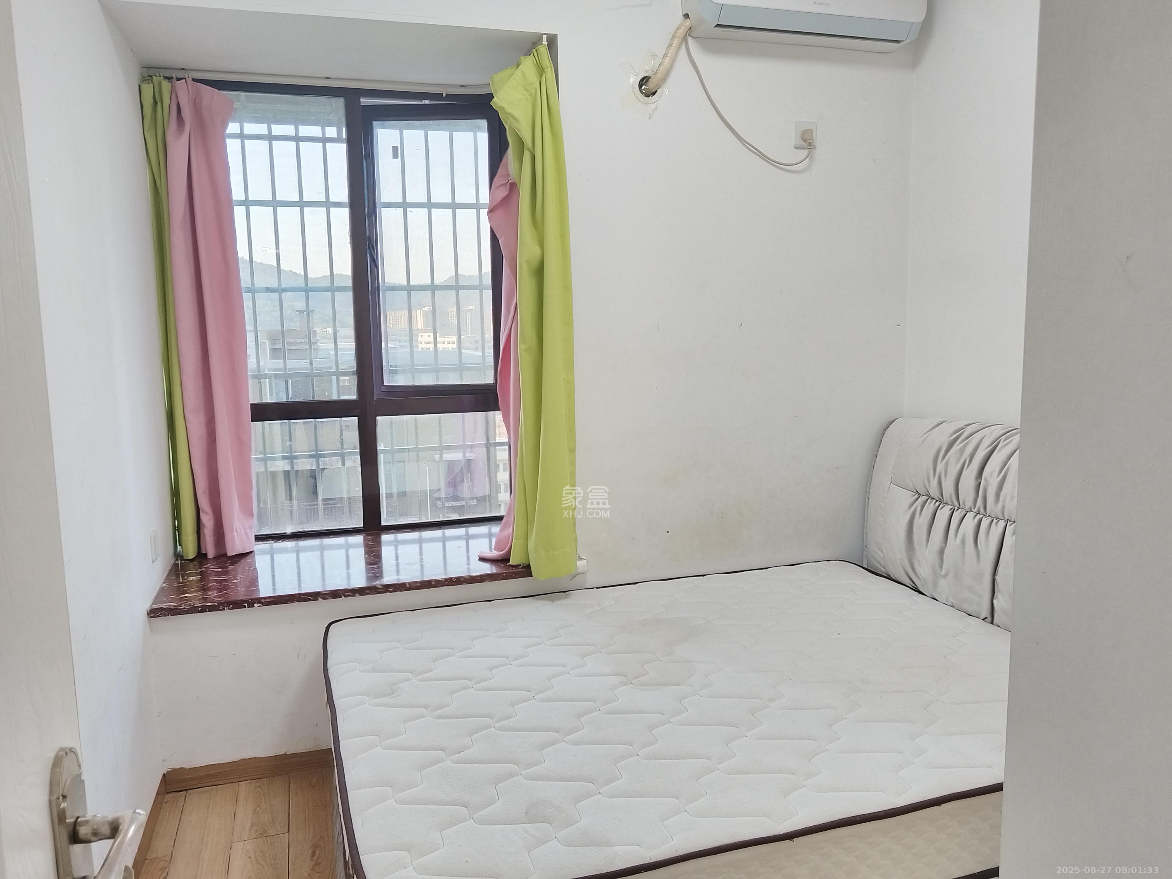 麓山枫情 2室1厅1卫 2000.0元/月 麓山枫情 2室1厅1卫 2000.0元/月室内图