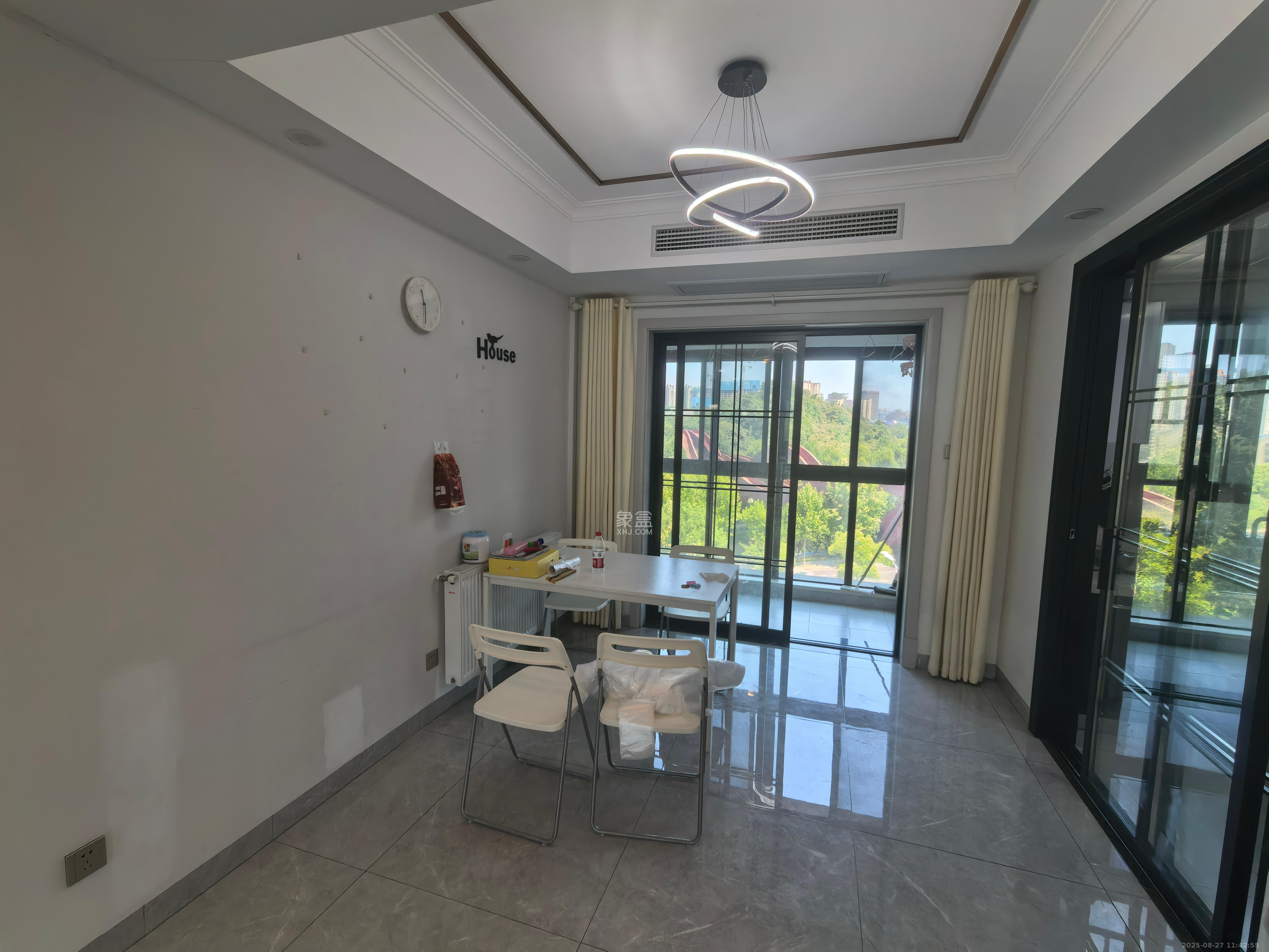 晟通牡丹舸  3室2厅2卫    5500.0元/月 晟通牡丹舸  3室2厅2卫    5500.0元/月室内图1