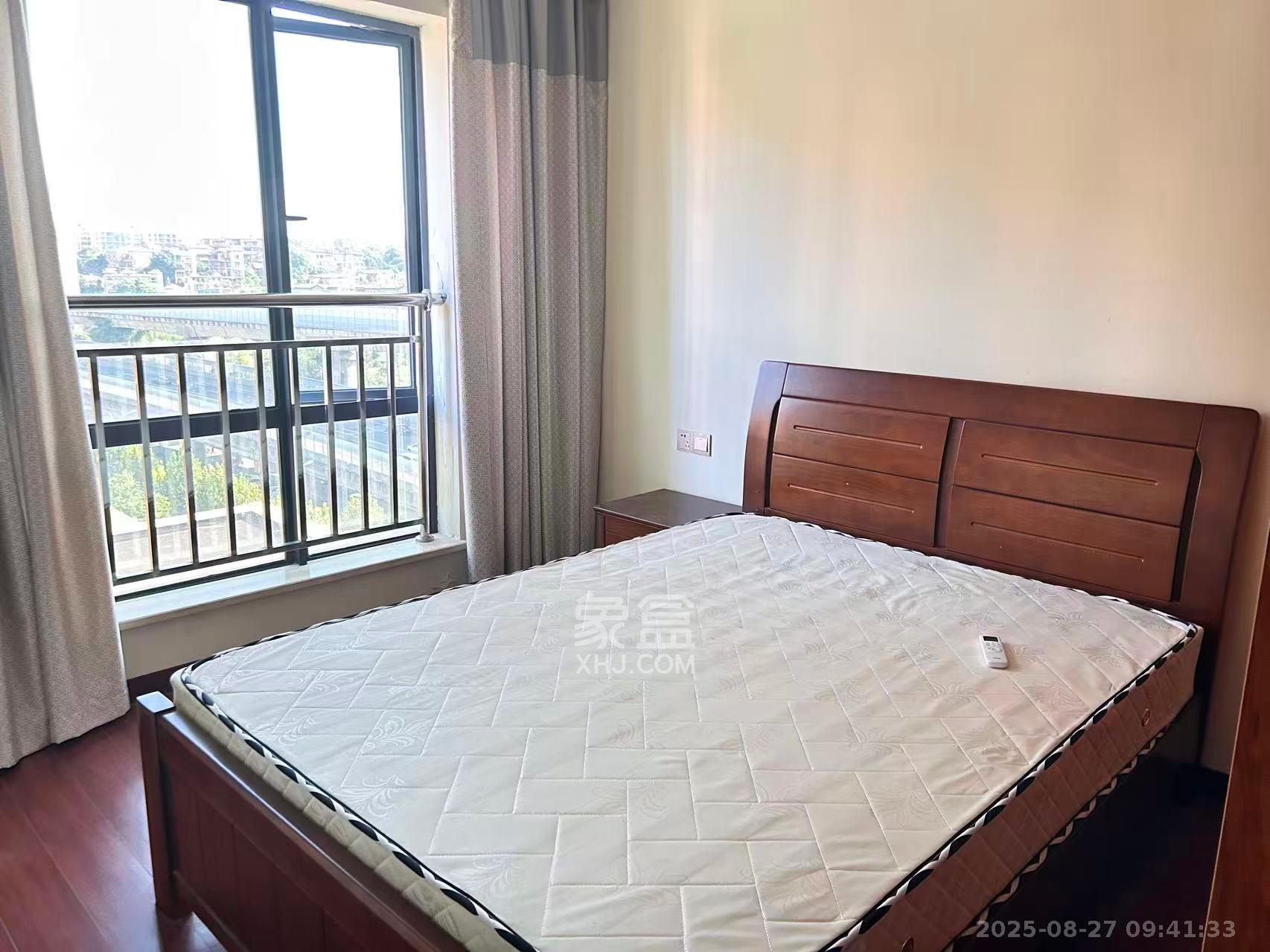 金谷豪庭 2室2厅1卫 1600.0元/月 金谷豪庭 2室2厅1卫 1600.0元/月室内图