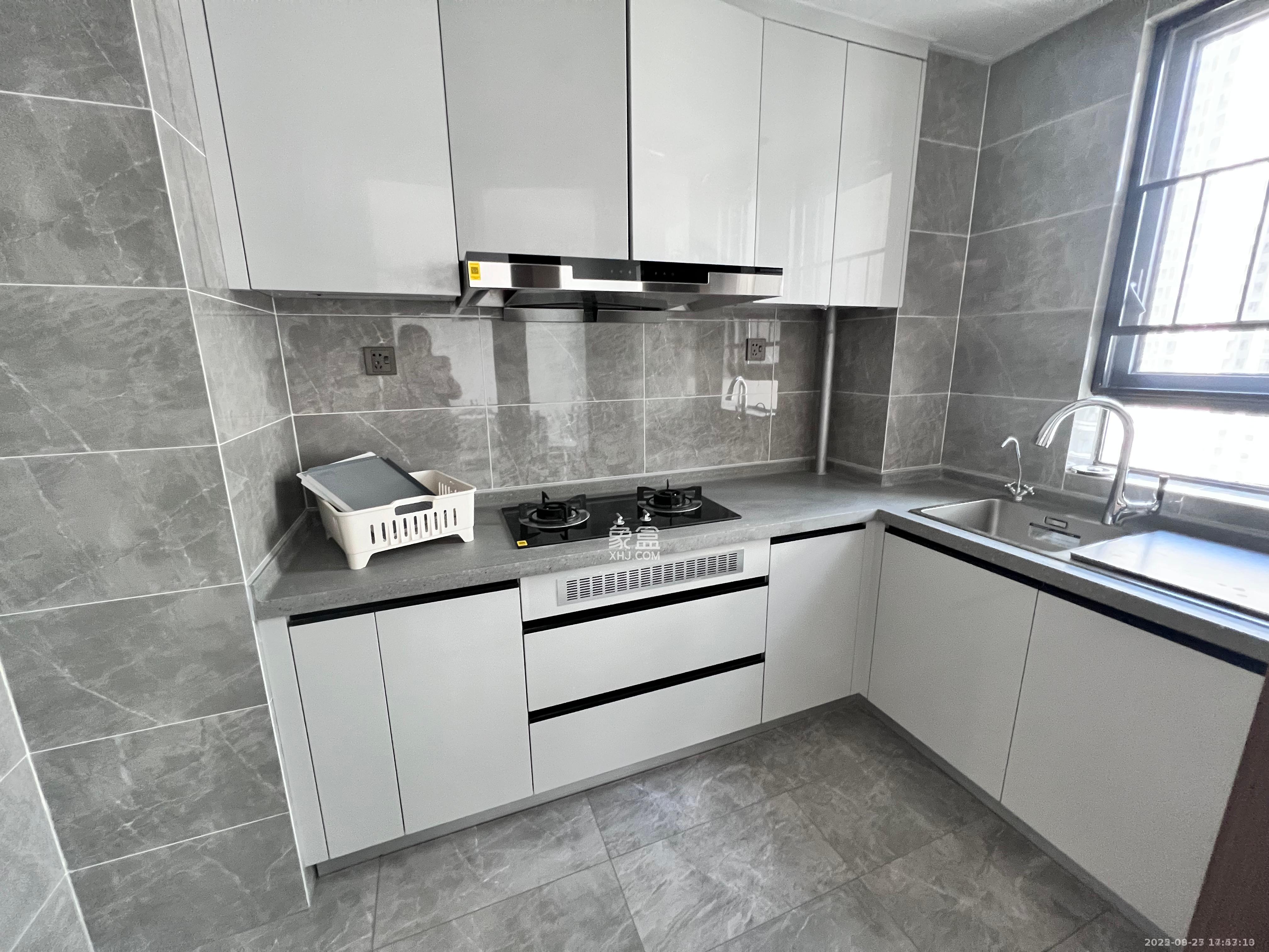 卓越中寰  1室0厅0卫    5000.0元/月 卓越中寰  1室0厅0卫    5000.0元/月室内图