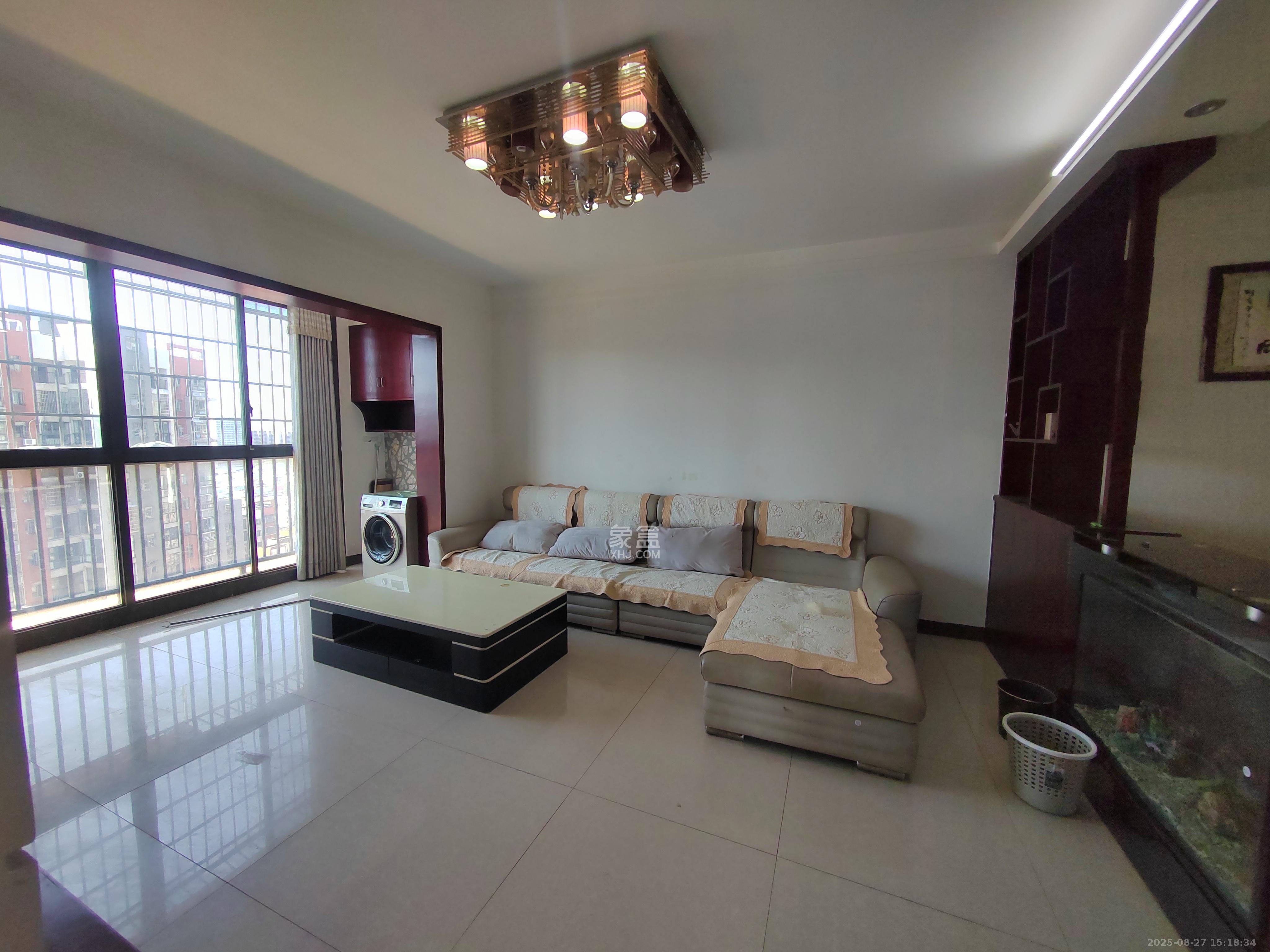 德庆水韵山城 2室1厅1卫 1700.0元/月 德庆水韵山城 2室1厅1卫 1700.0元/月室内图