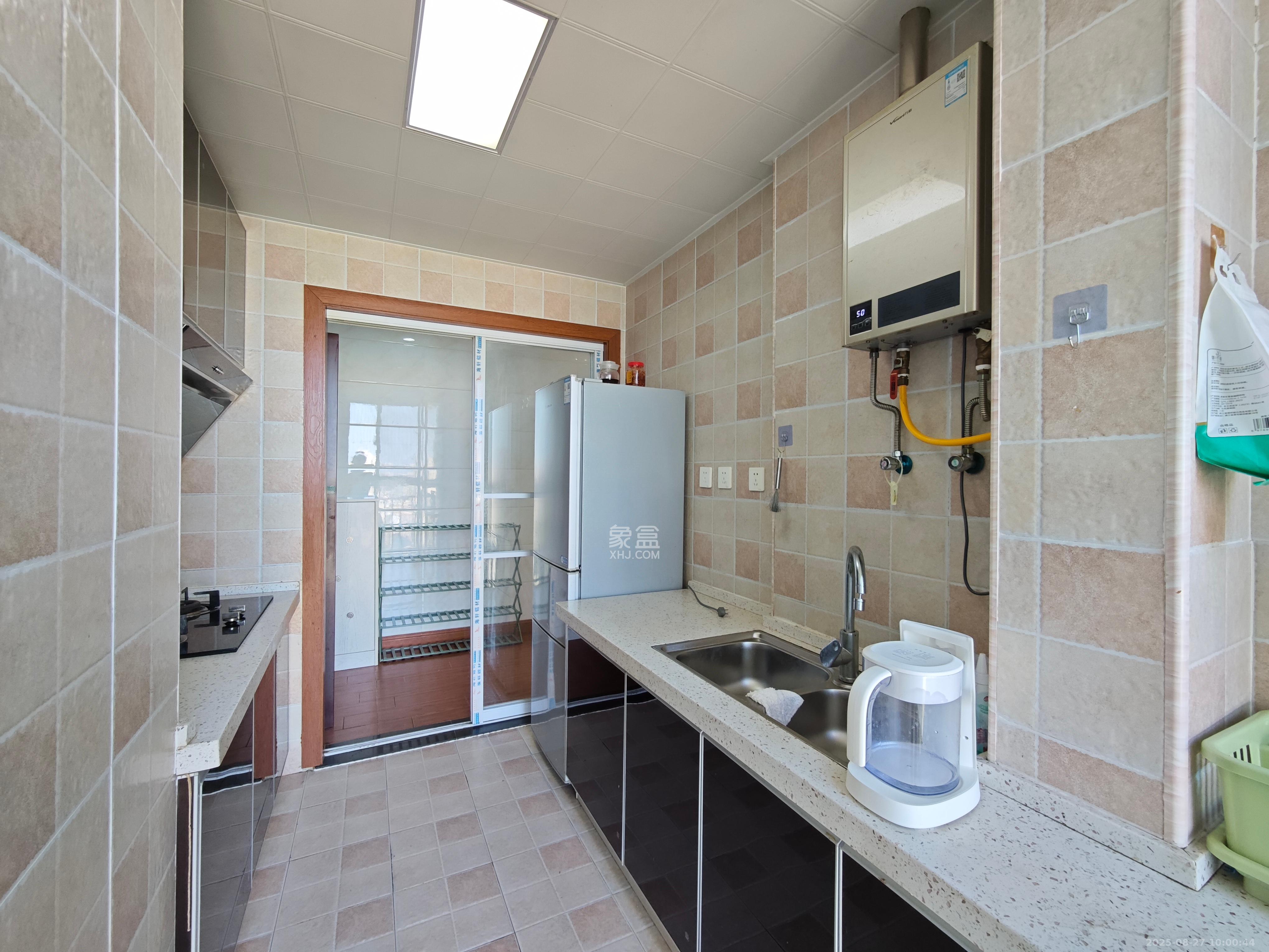 蓝光幸福满庭 2室2厅1卫 2200.0元/月 蓝光幸福满庭 2室2厅1卫 2200.0元/月室内图