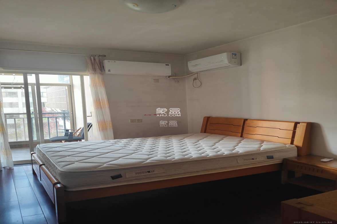 向阳门第  4室2厅2卫    4200.0元/月 向阳门第  4室2厅2卫    4200.0元/月室内图1