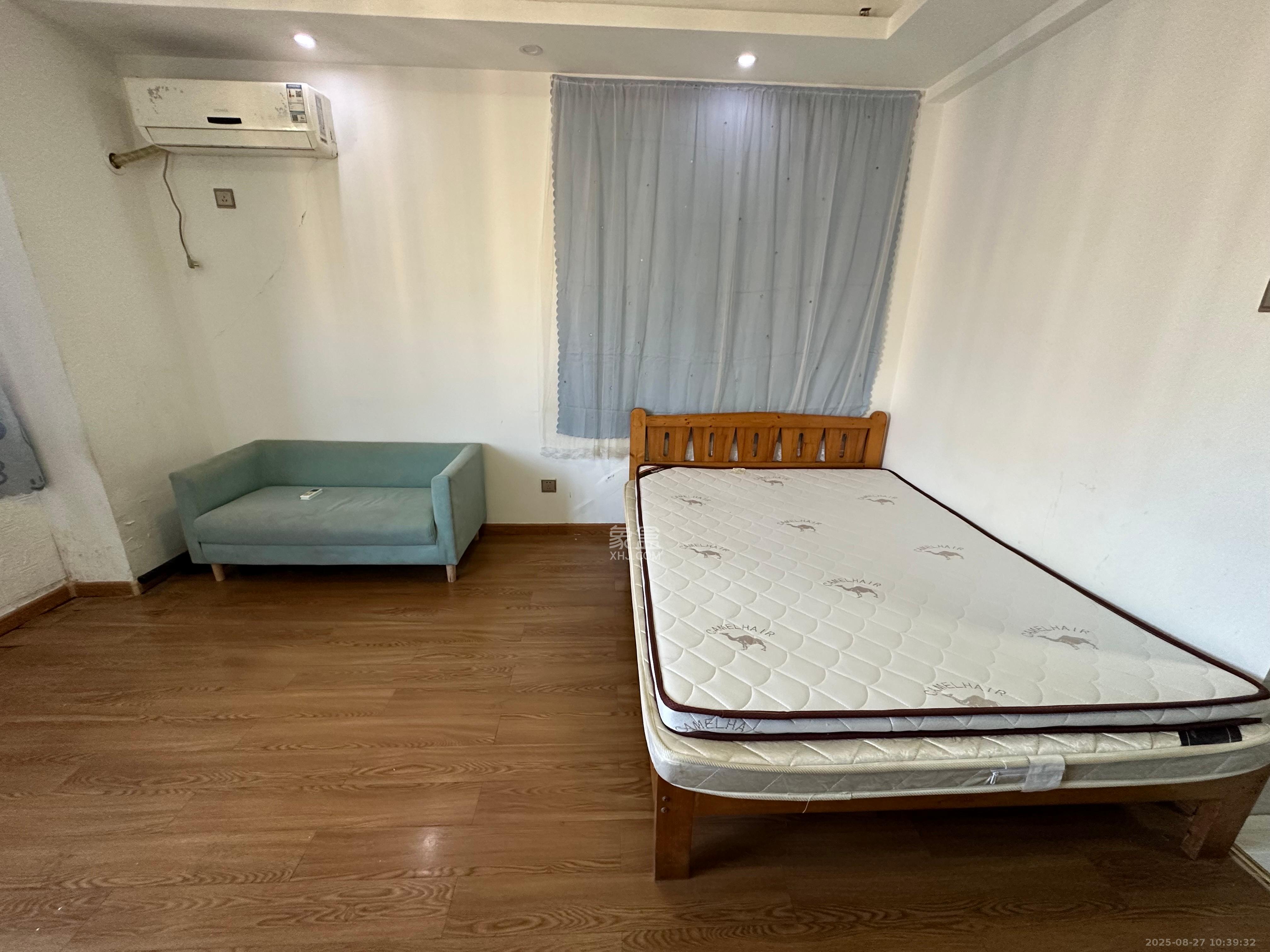 钰龙天下二期(钰龙佳园) 1室0厅1卫 1200.0元/月 钰龙天下二期(钰龙佳园) 1室0厅1卫 1200.0元/月室内图