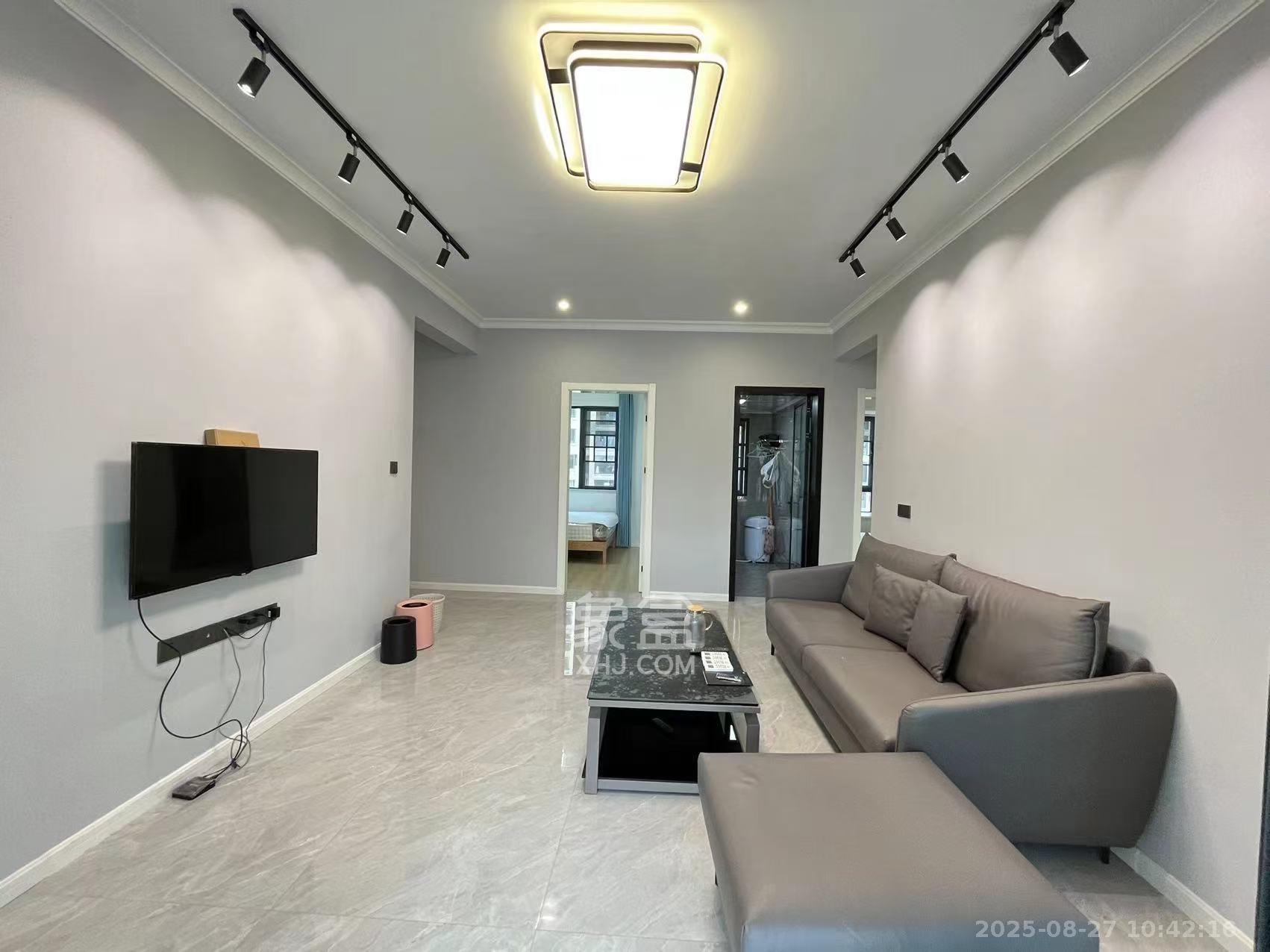 长房东旭国际  3室2厅2卫    3000.0元/月 长房东旭国际  3室2厅2卫    3000.0元/月