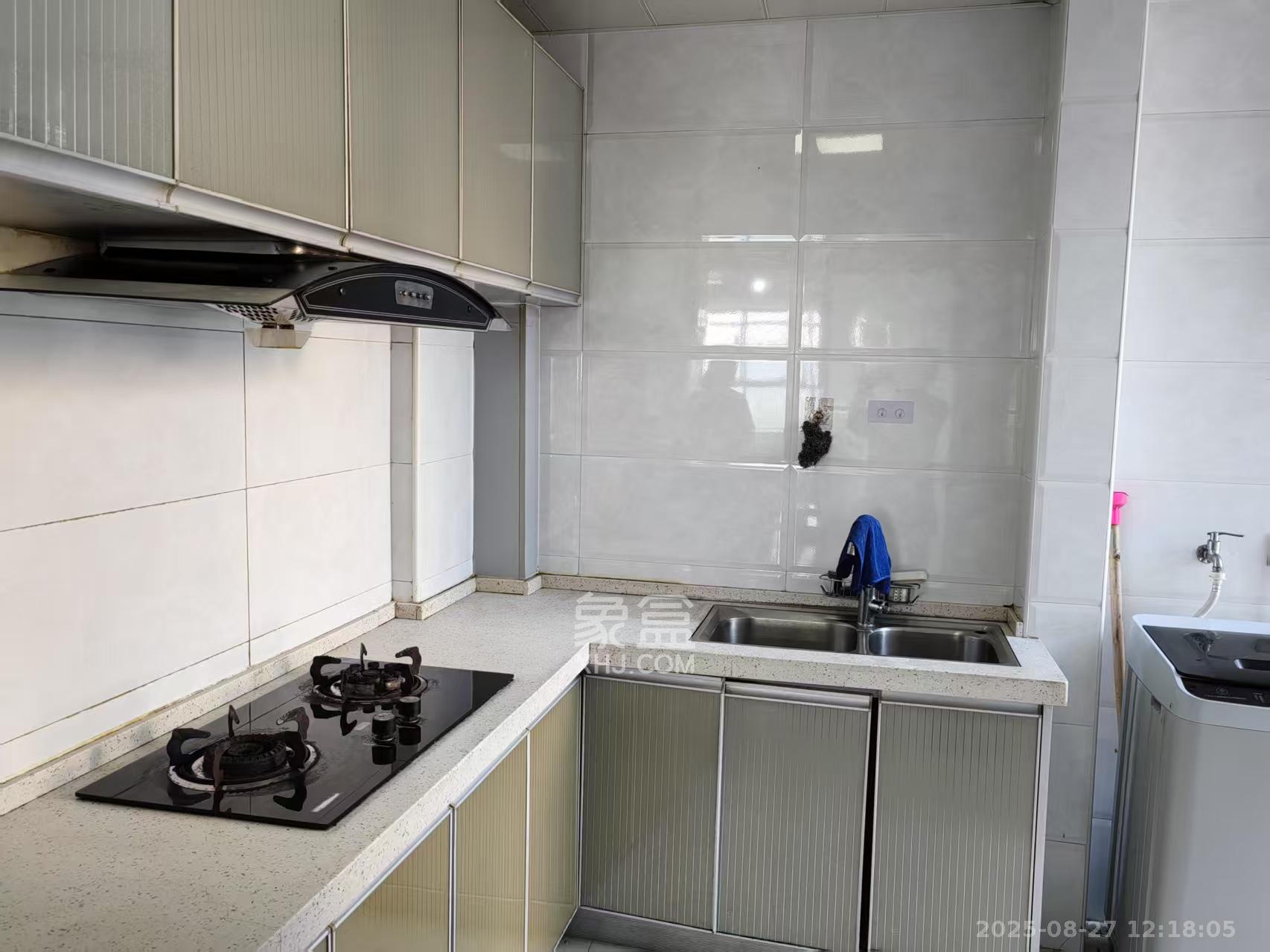 珠江东方明珠（新地东方明珠）三期  3室2厅1卫    1600.0元/月室内图