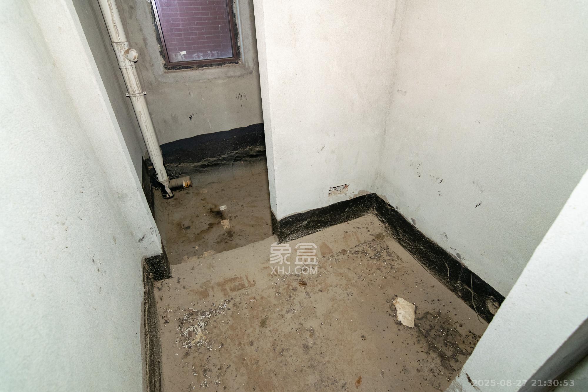 熙庭原著(房聚云台府) 5室2厅3卫 113.8万 熙庭原著(房聚云台府) 5室2厅3卫 113.8万卫生间