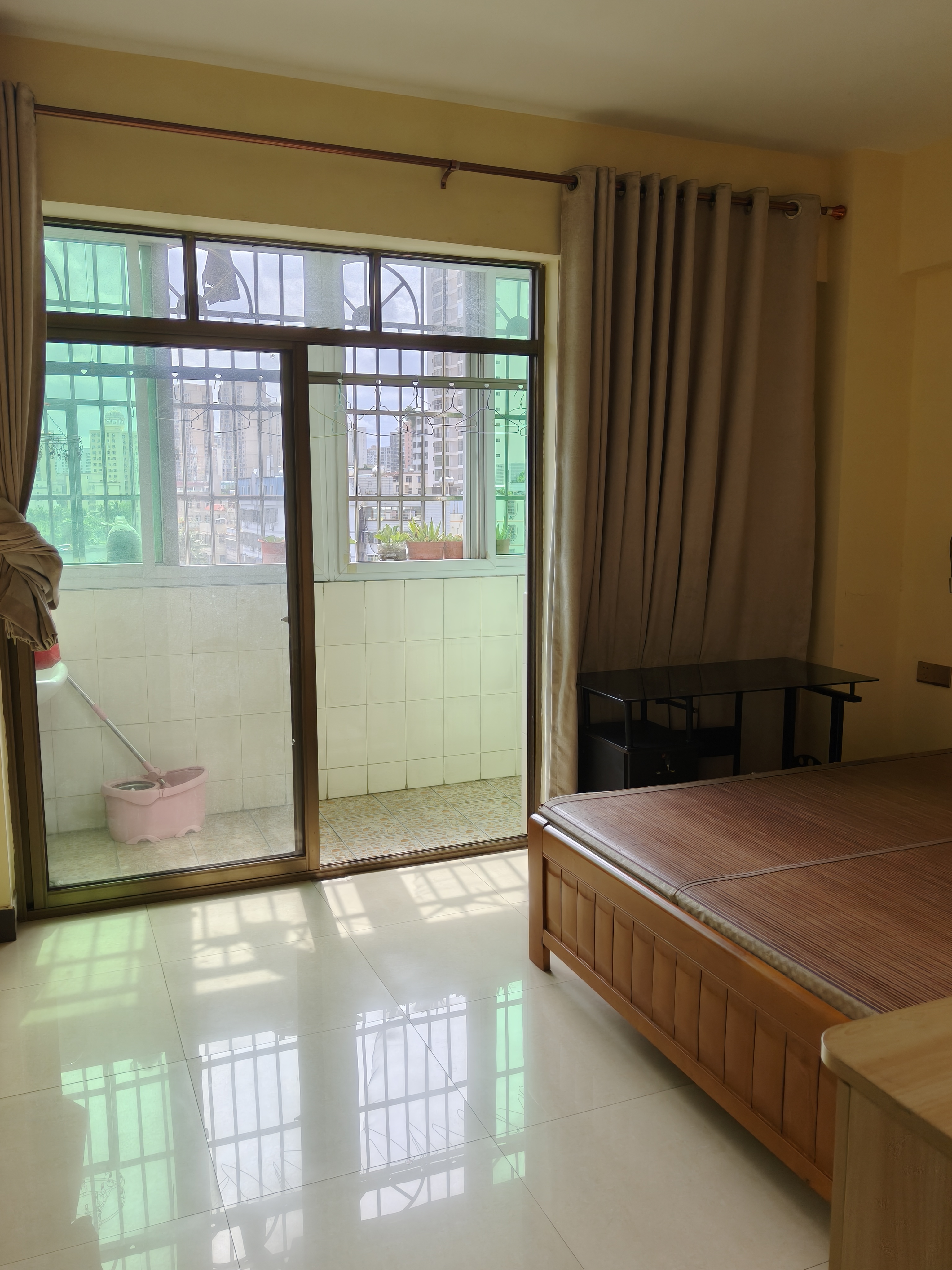 海秀苑（东方洋路）  3室2厅1卫   2500.00元/月室内图