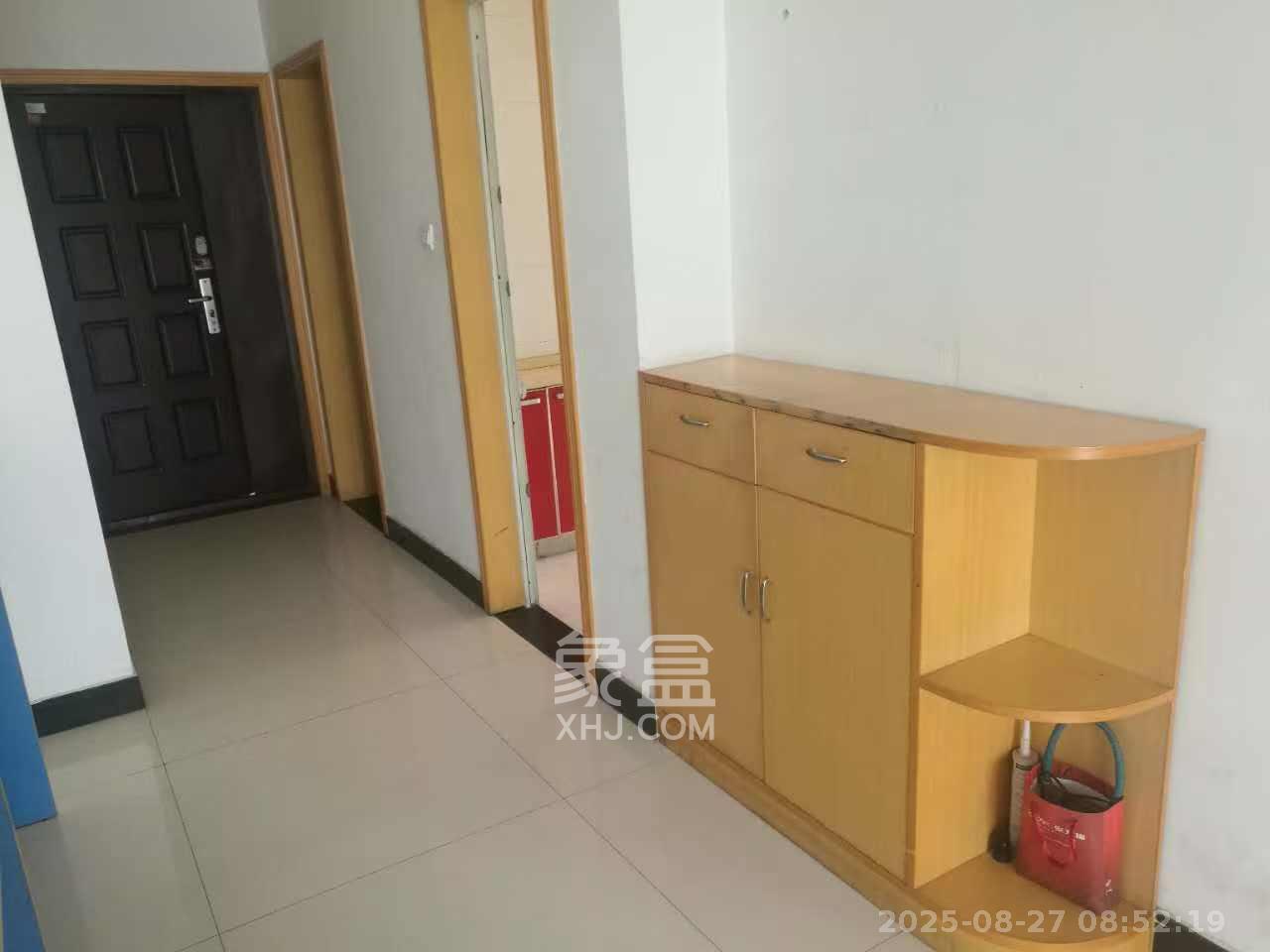 锦湘国际星城三期（锦绣苑）  2室2厅1卫    2400.0元/月室内图