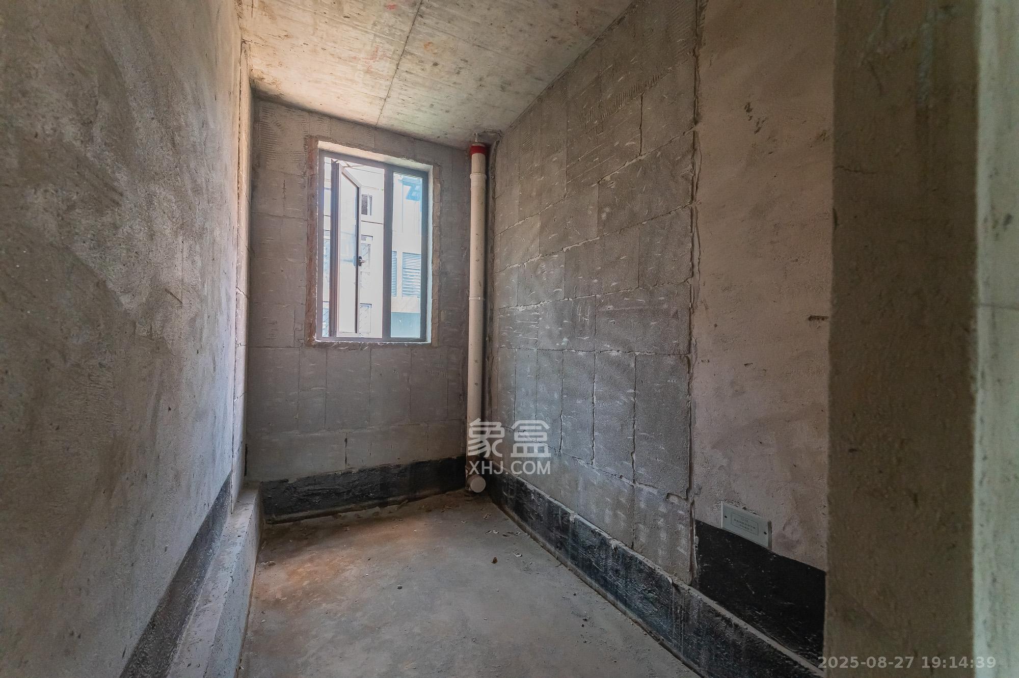 海伦春天 5室2厅2卫 228.0万 海伦春天 5室2厅2卫 228.0万其他