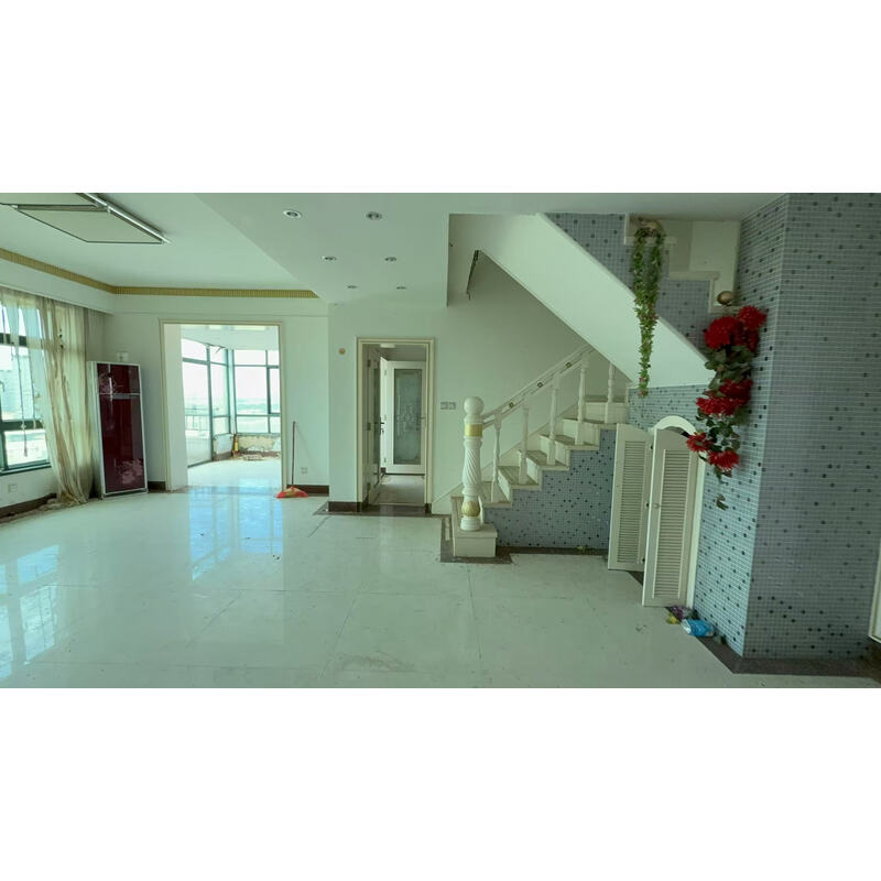 长信海景花园 4室2厅3卫 370.2万 长信海景花园 4室2厅3卫 370.2万室内图