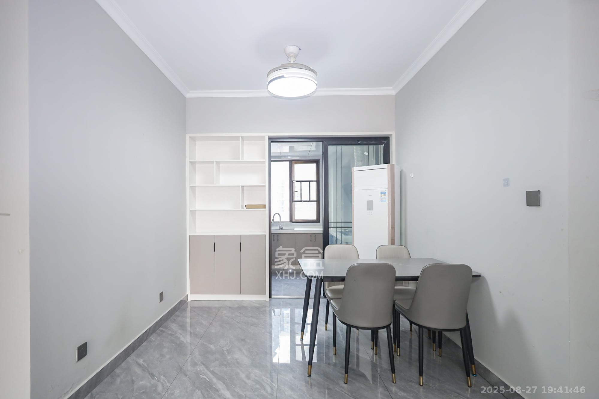 保利西海岸A区  4室2厅2卫    208.0万 保利西海岸A区  4室2厅2卫    208.0万其他